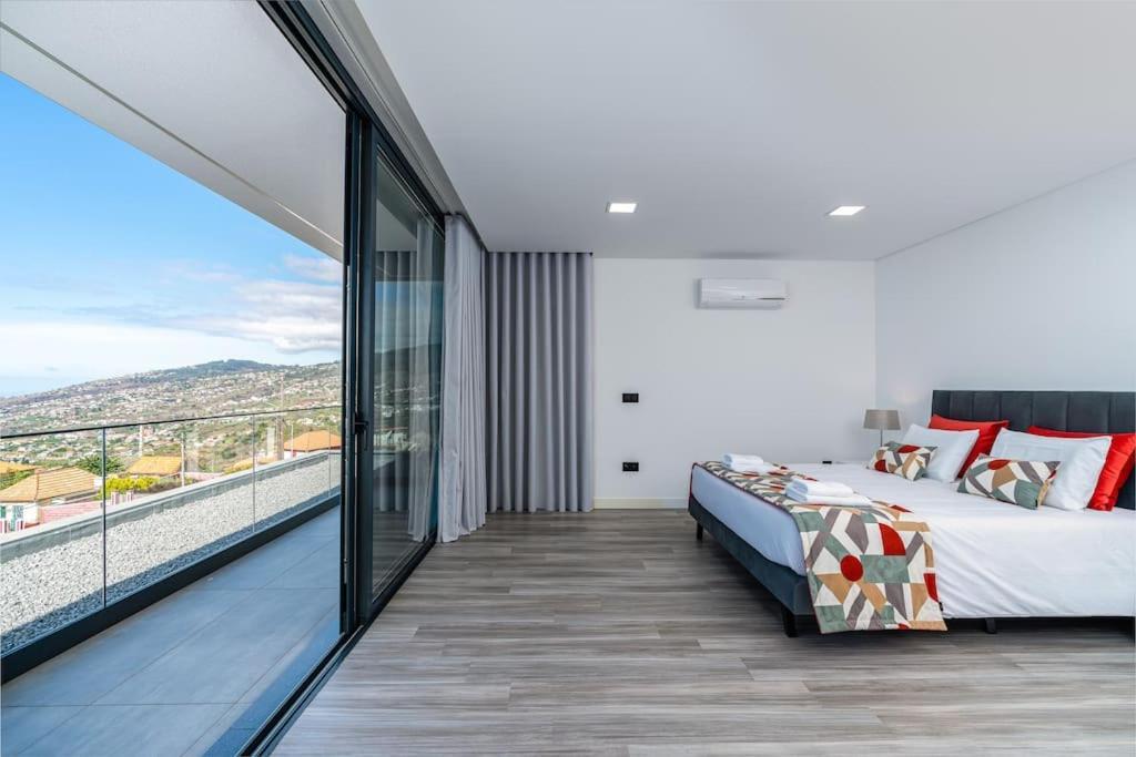 Lunarenzo Seaview, Pool, Ac, Parking