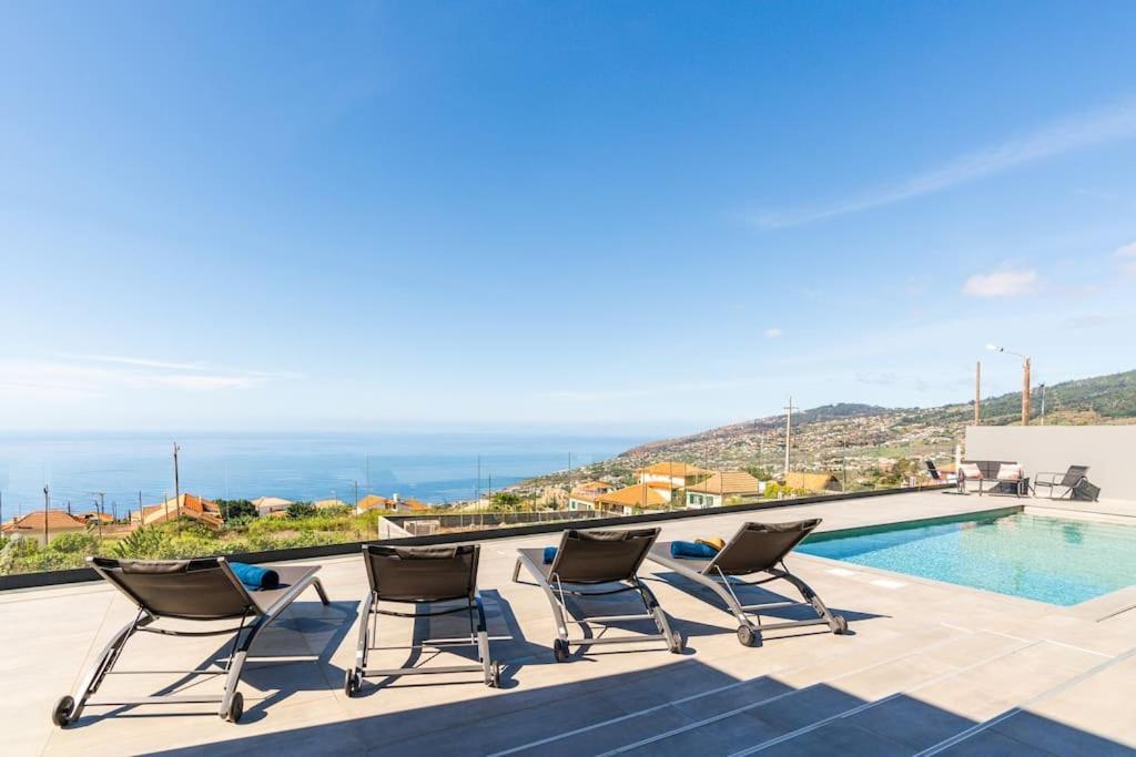 Lunarenzo Seaview, Pool, Ac, Parking Villa *