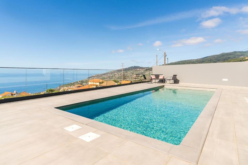 Lunarenzo Seaview, Pool, Ac, Parking Villa *