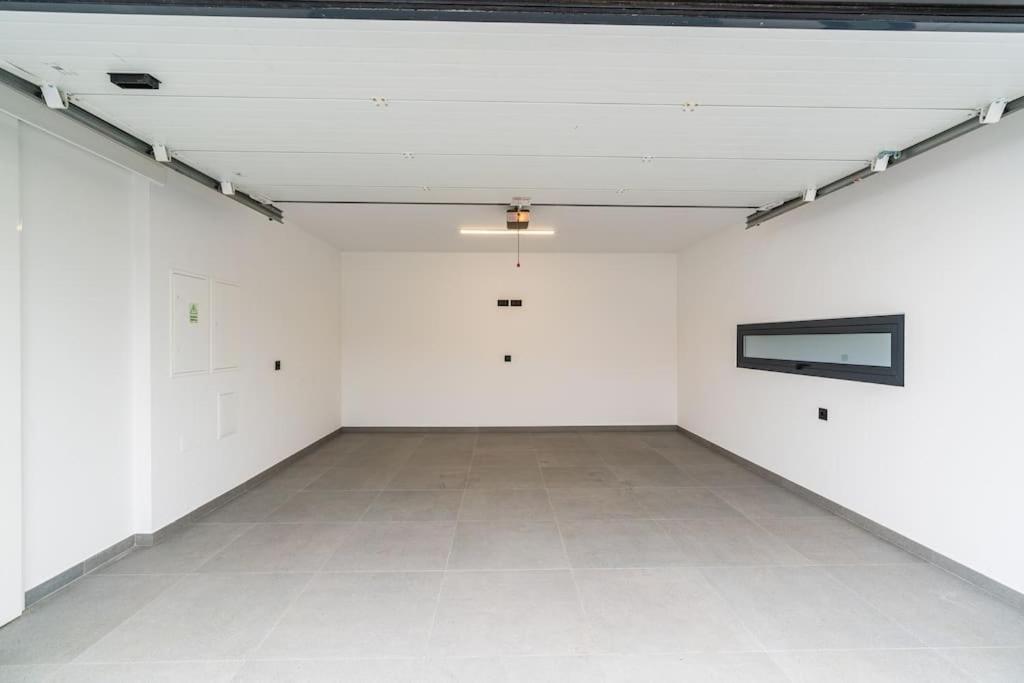 Lunarenzo Seaview, Pool, Ac, Parking Villa *