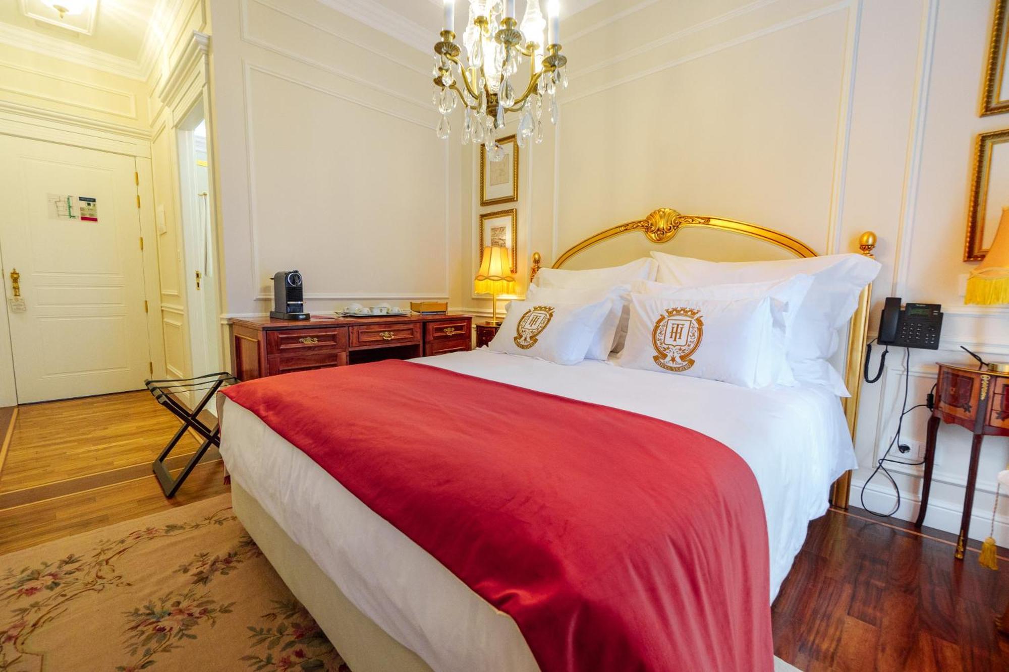 Hotel Boutique Teatro 4*