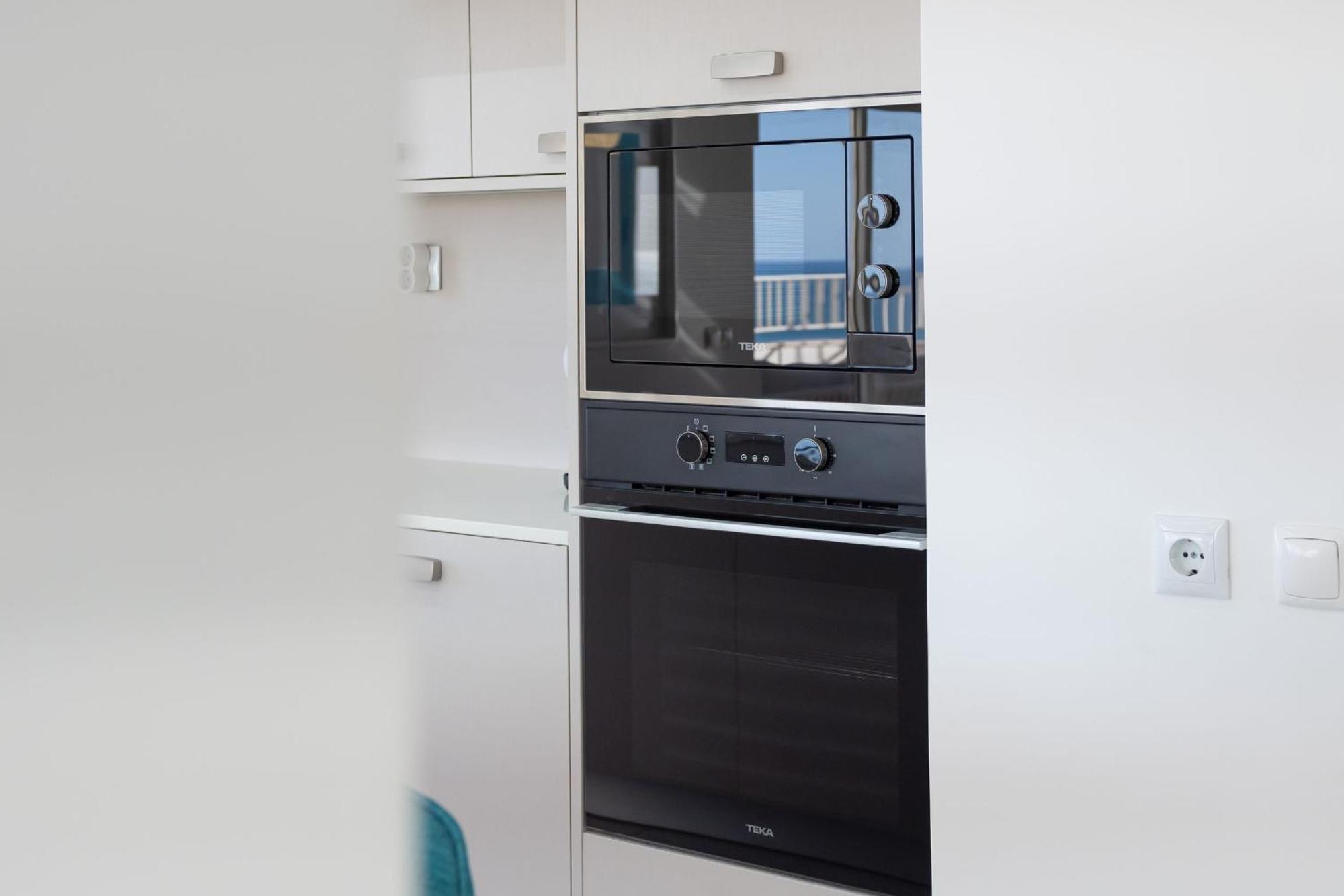 Ocean View 2 Bdr Flat With Balcony By Lovelystay Armacao de Pera