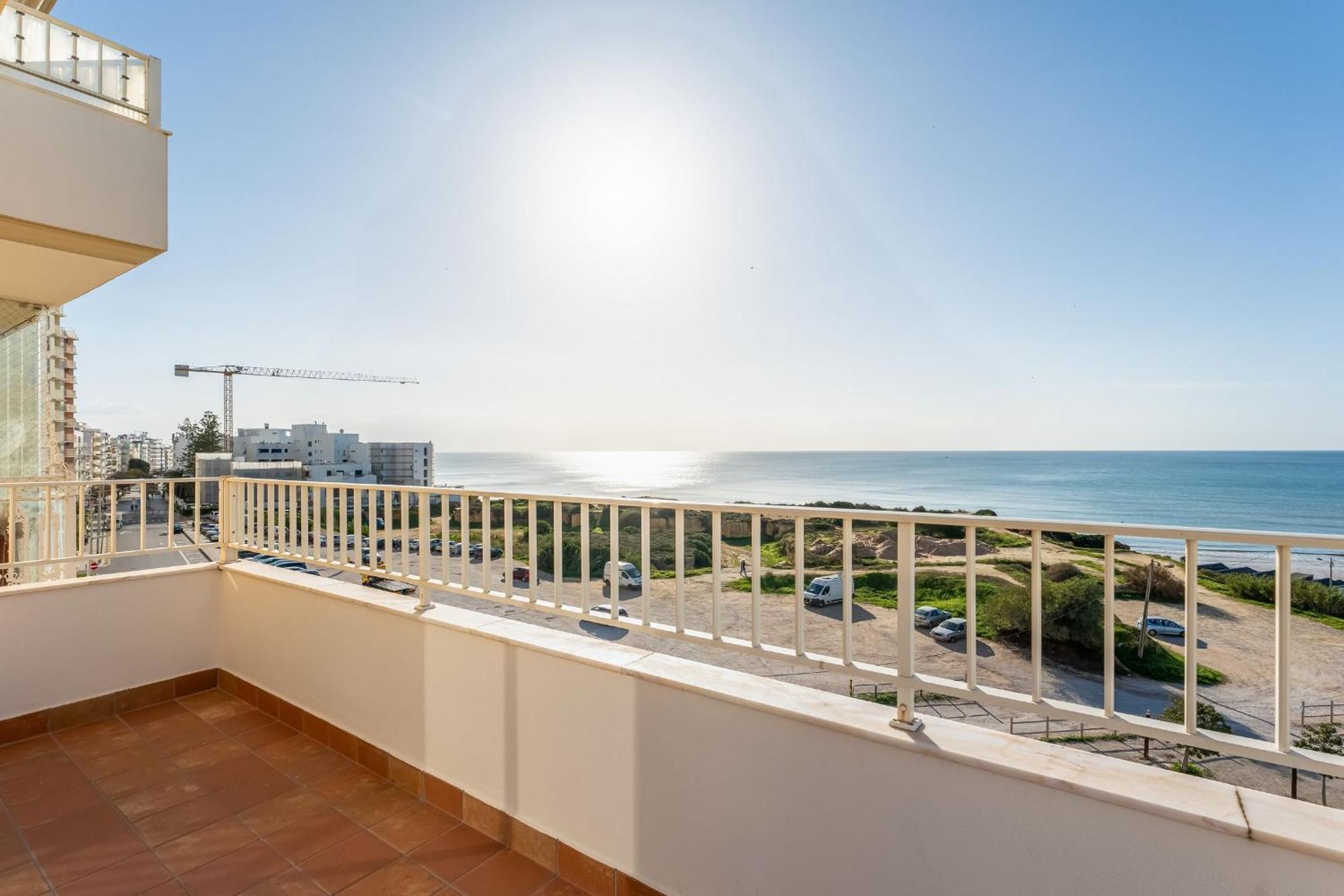 Apartment Ocean View 2 Bdr Flat With Balcony By Lovelystay Armacao de Pera