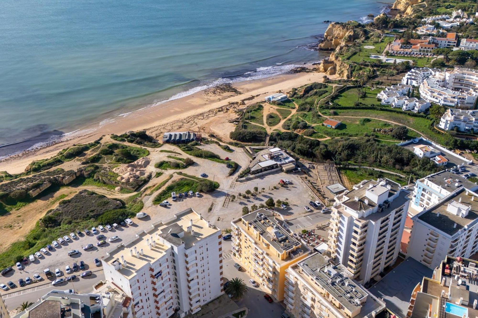 Ocean View 2 Bdr Flat With Balcony By Lovelystay Apartment Armacao de Pera
