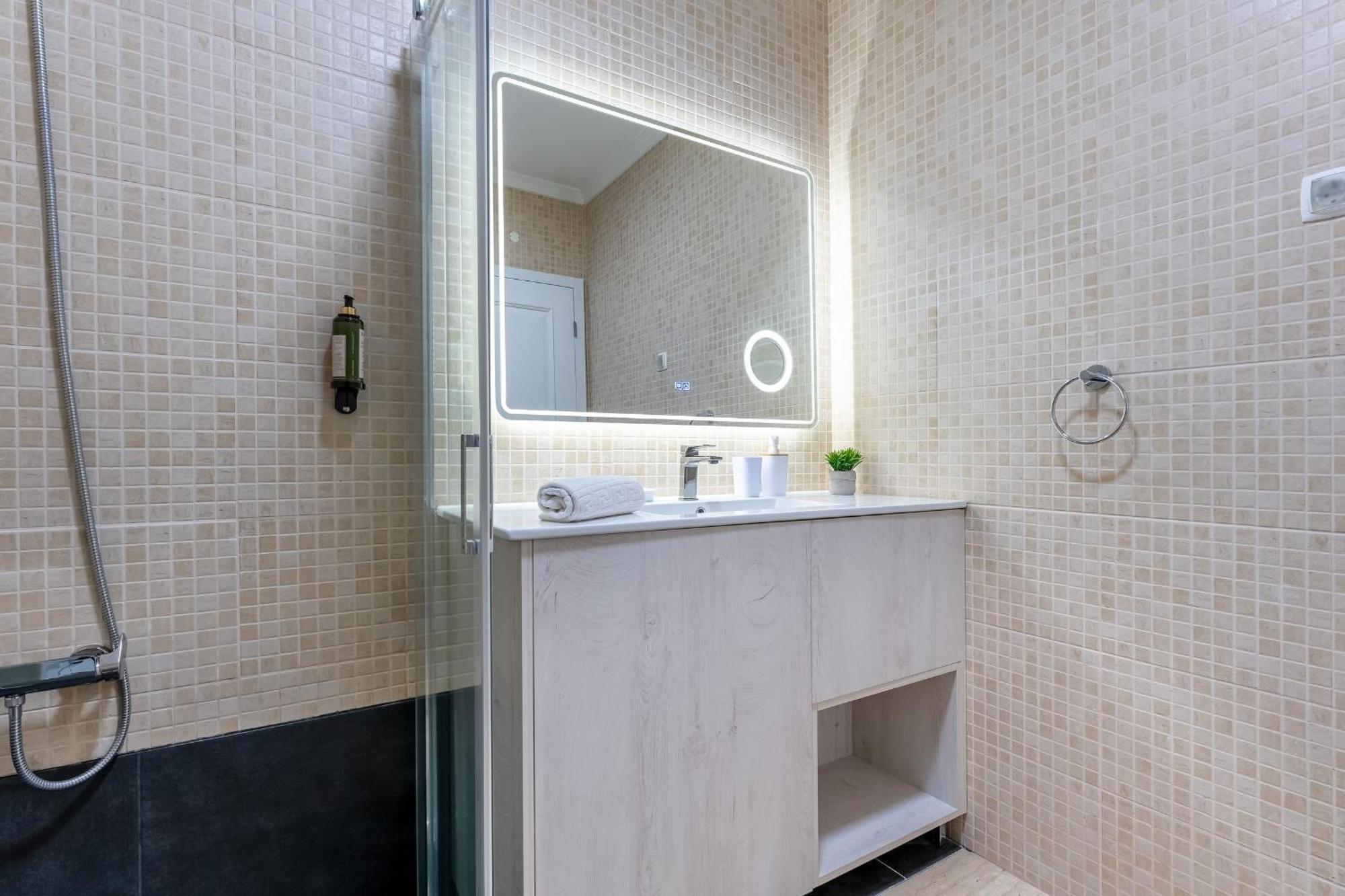 Ocean View 2 Bdr Flat With Balcony By Lovelystay Apartment Armacao de Pera