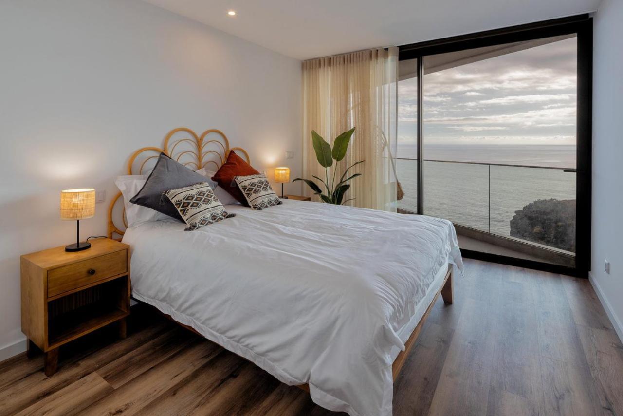 Peace Haven Iii Camara de Lobos