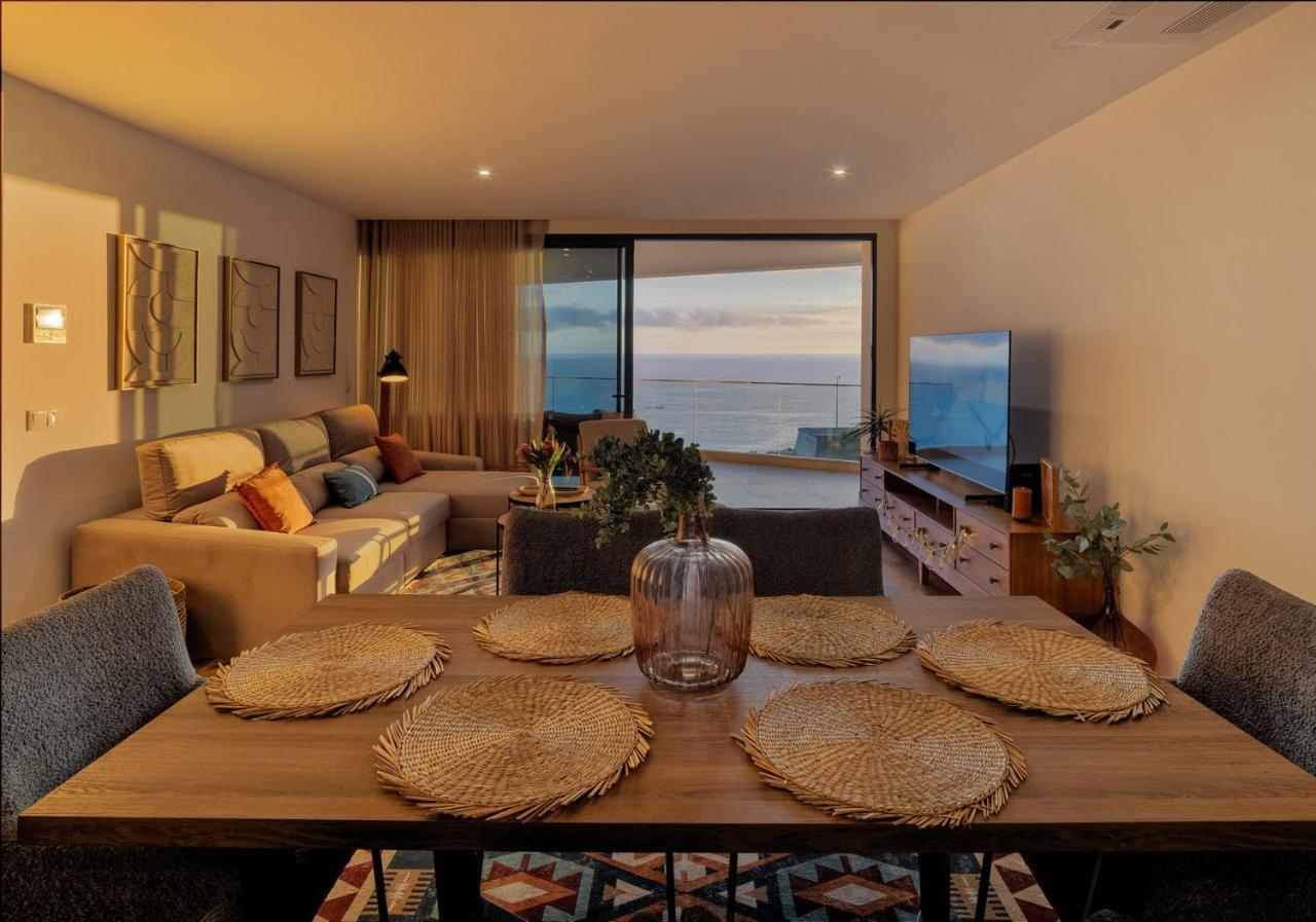 Peace Haven Iii Camara de Lobos