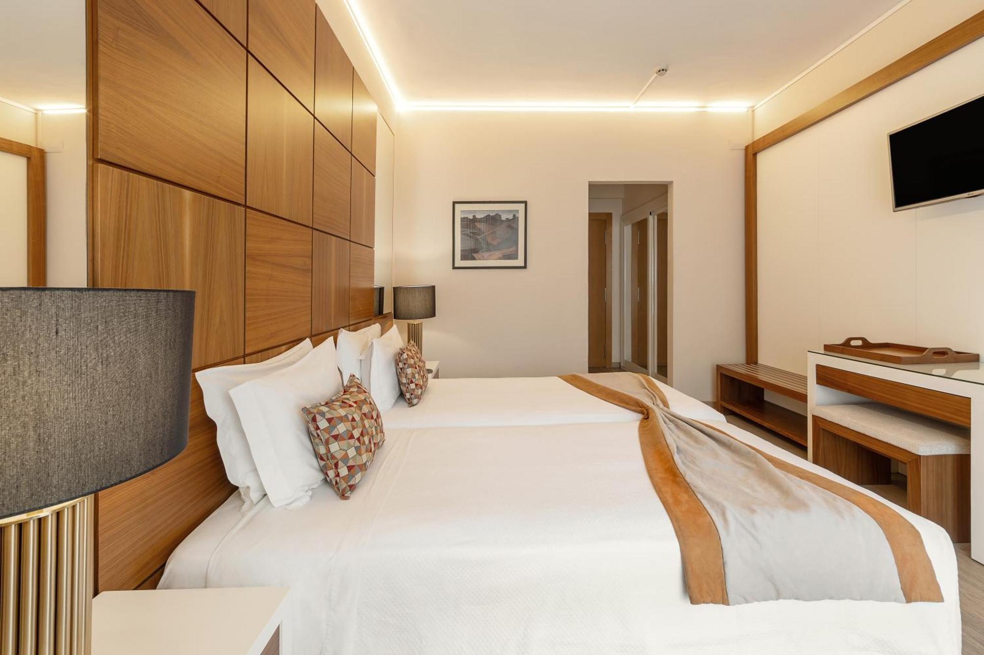 Lido Hotel 3*