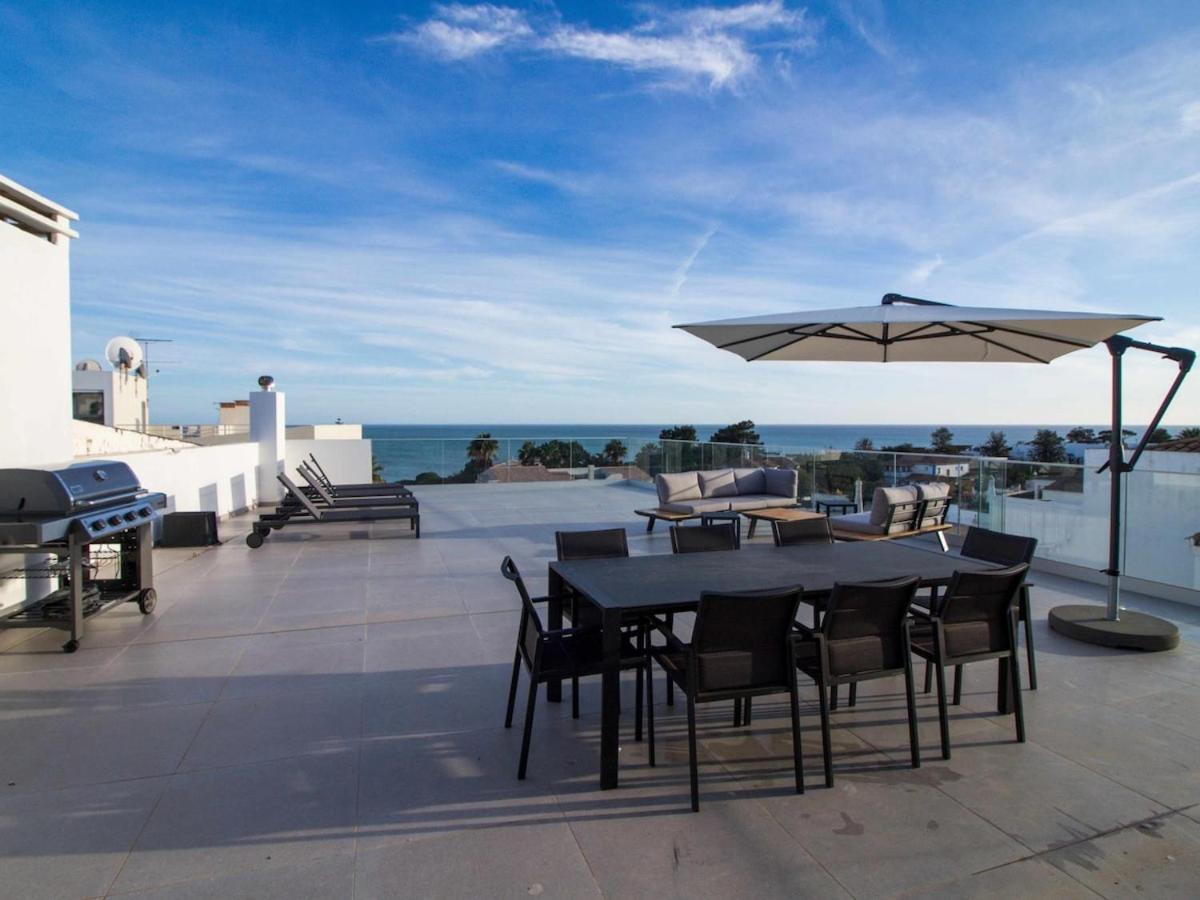 Apartment Panoramic N - Rooftop Pool & Sea View & Garage & Bbq