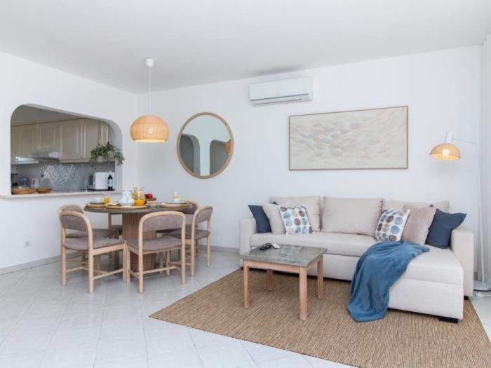 Estima Golf House - Luxurious & 6 Pools & Golf & Tennis Apartment