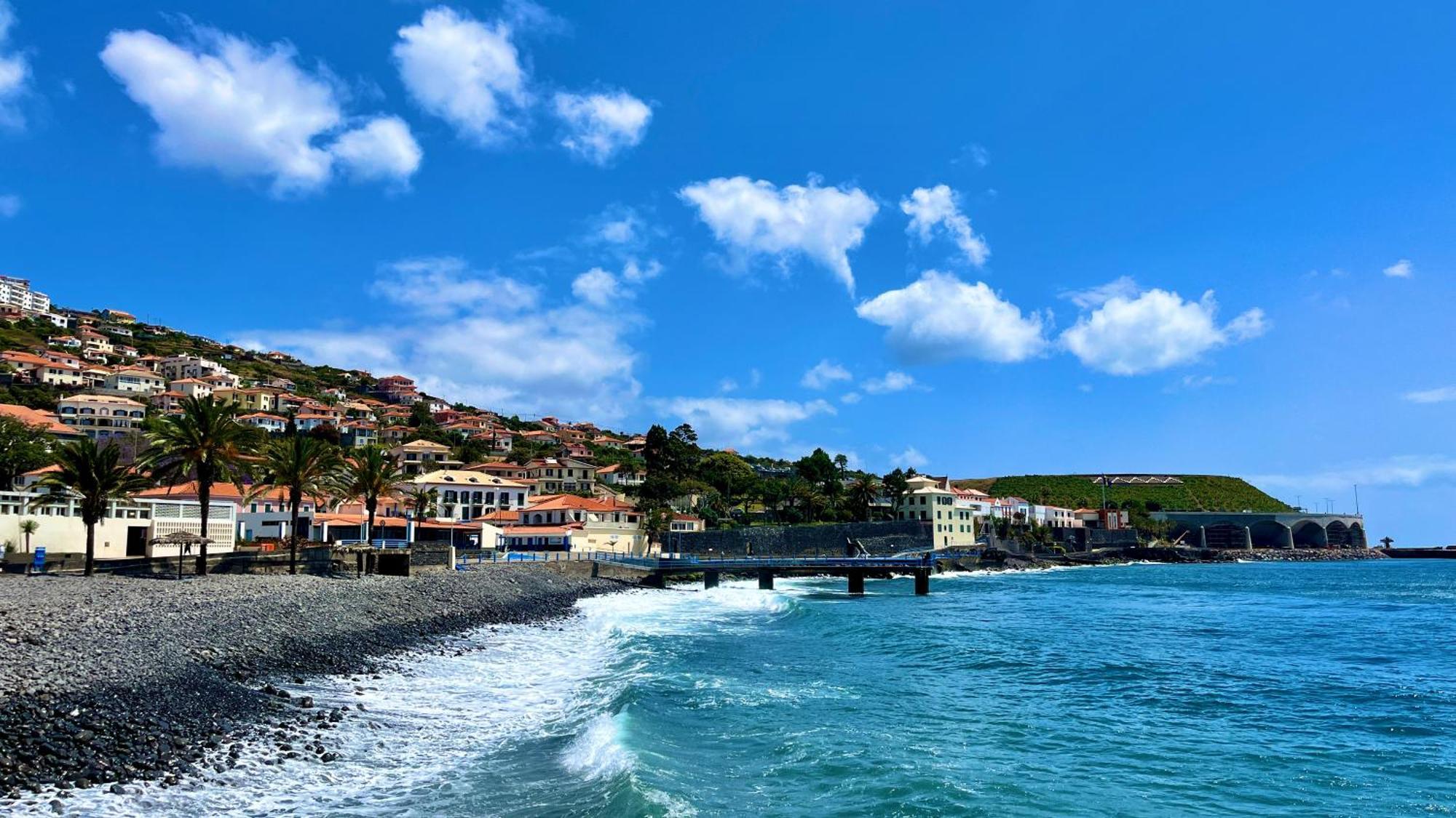 Amazing Sea Light Apartment, Close To The Beach. Apartment Santa Cruz (Madeira)