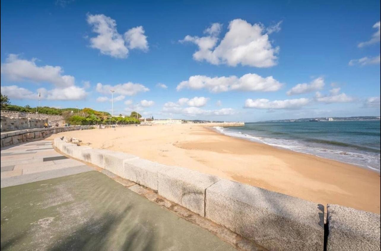 Sea View & 4 Minutes Walk To The