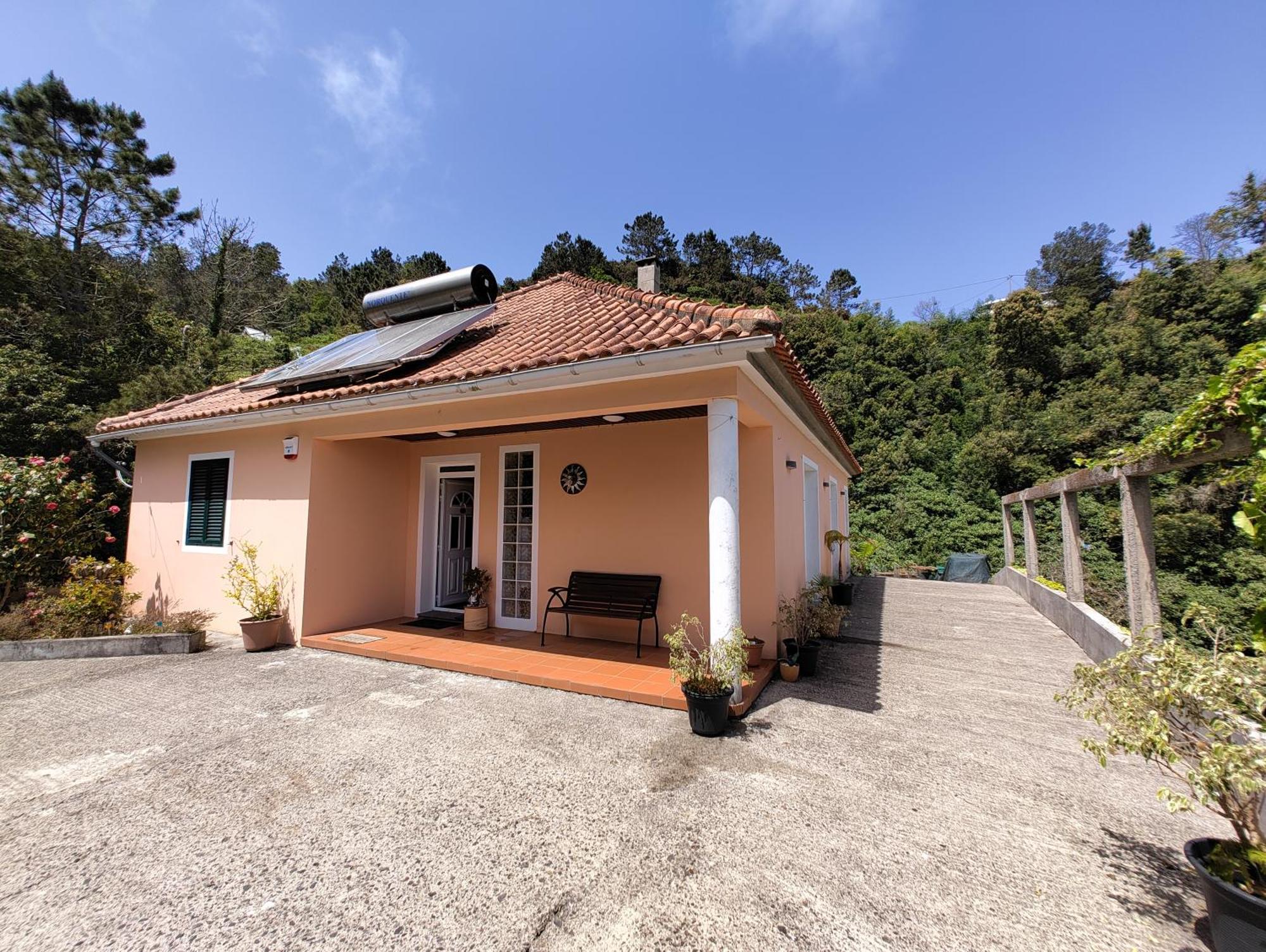 Casa Rosa - Vereda Da Ilha Holiday home Santana (Madeira)