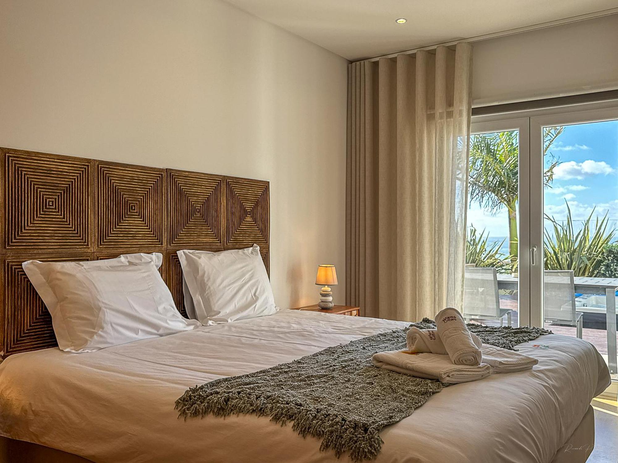 Vibing & Liming Guest house *