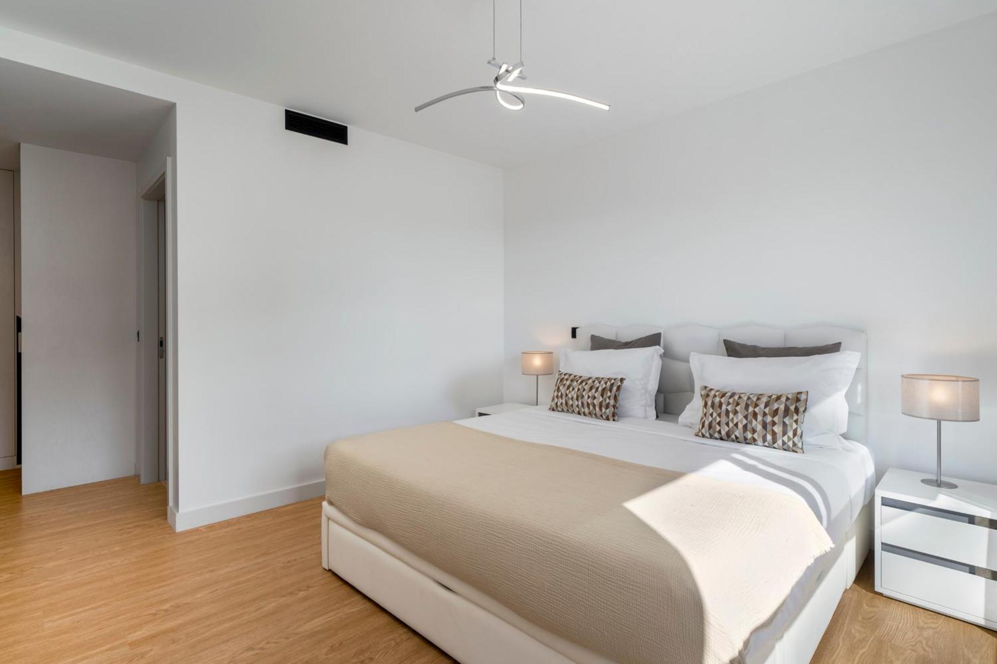 Sao Lucas Ii By An Island Apartment