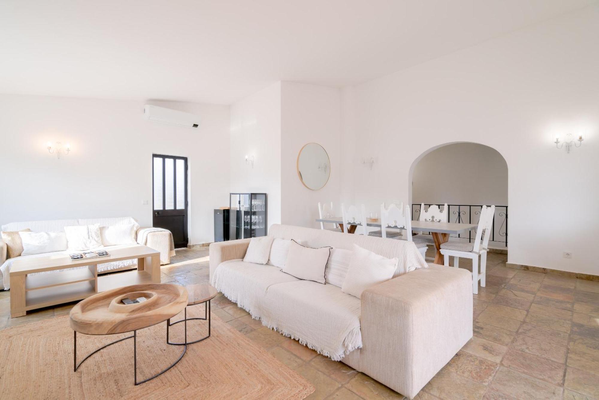 5 Bedroom House In Luz, Lagos Vakantiehuis *