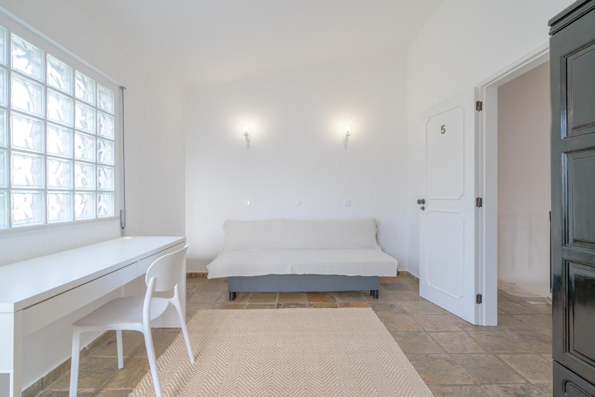 5 Bedroom House In Luz, Lagos *