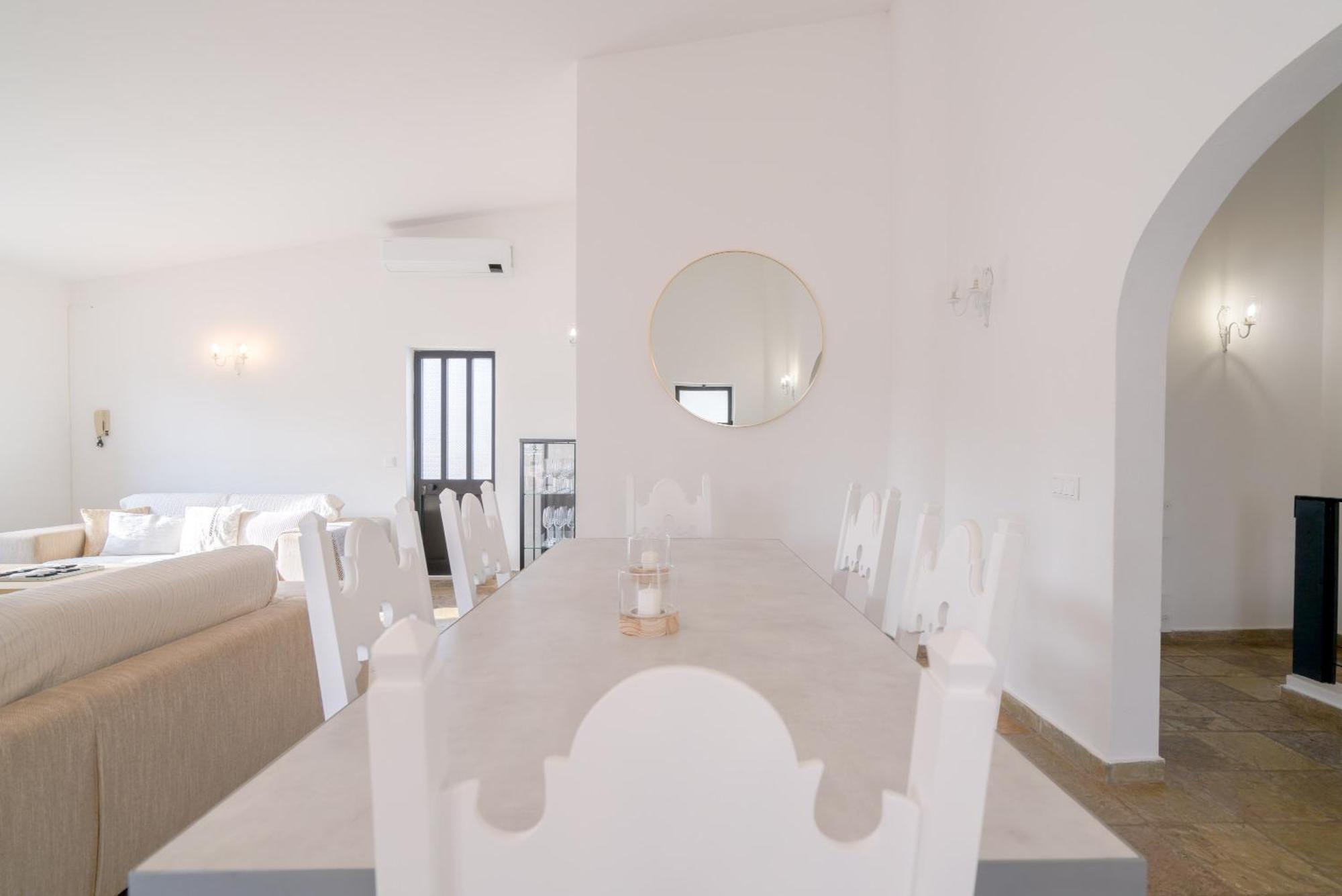 5 Bedroom House In Luz, Lagos Vakantiehuis