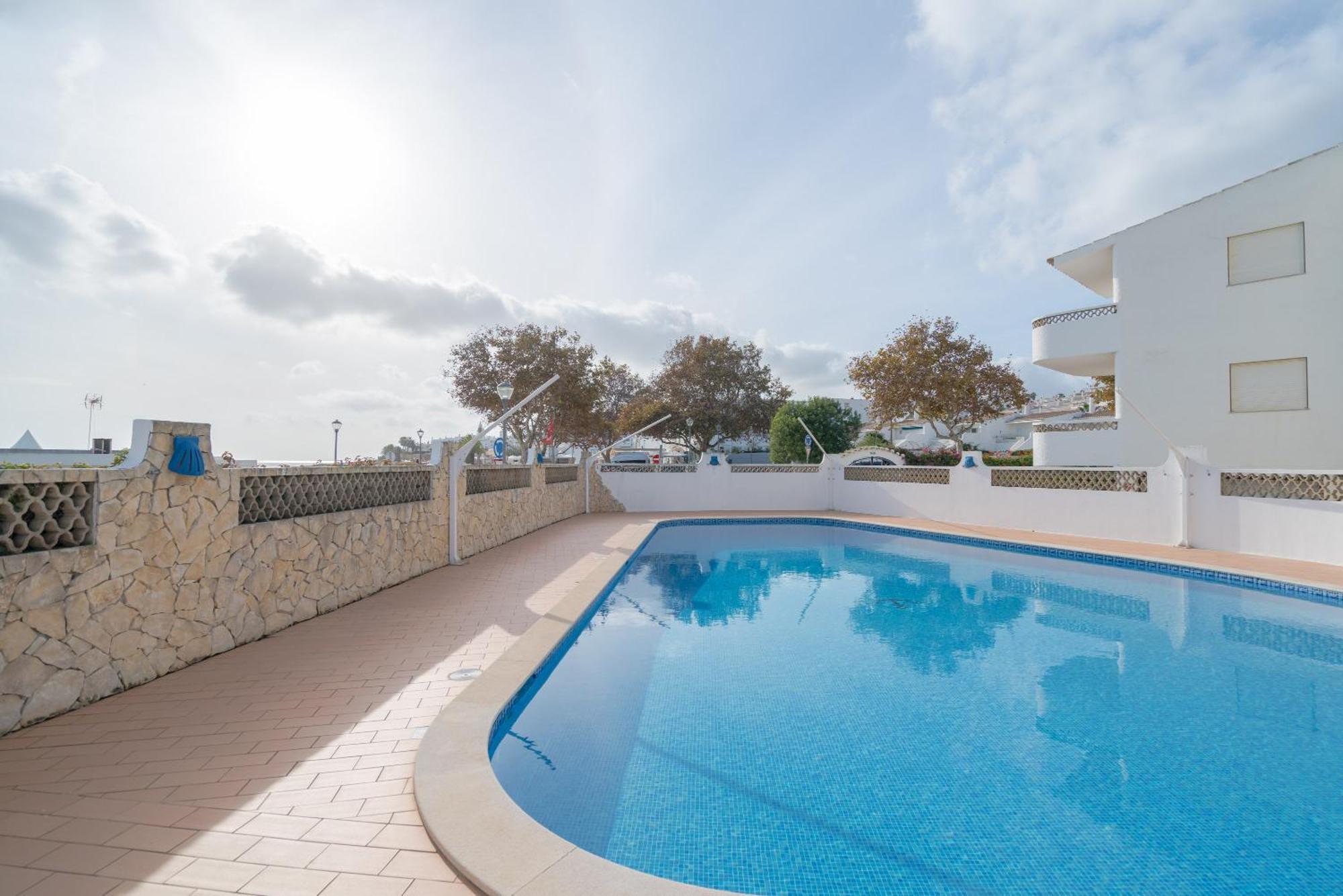 Vakantiehuis 5 Bedroom House In Luz, Lagos