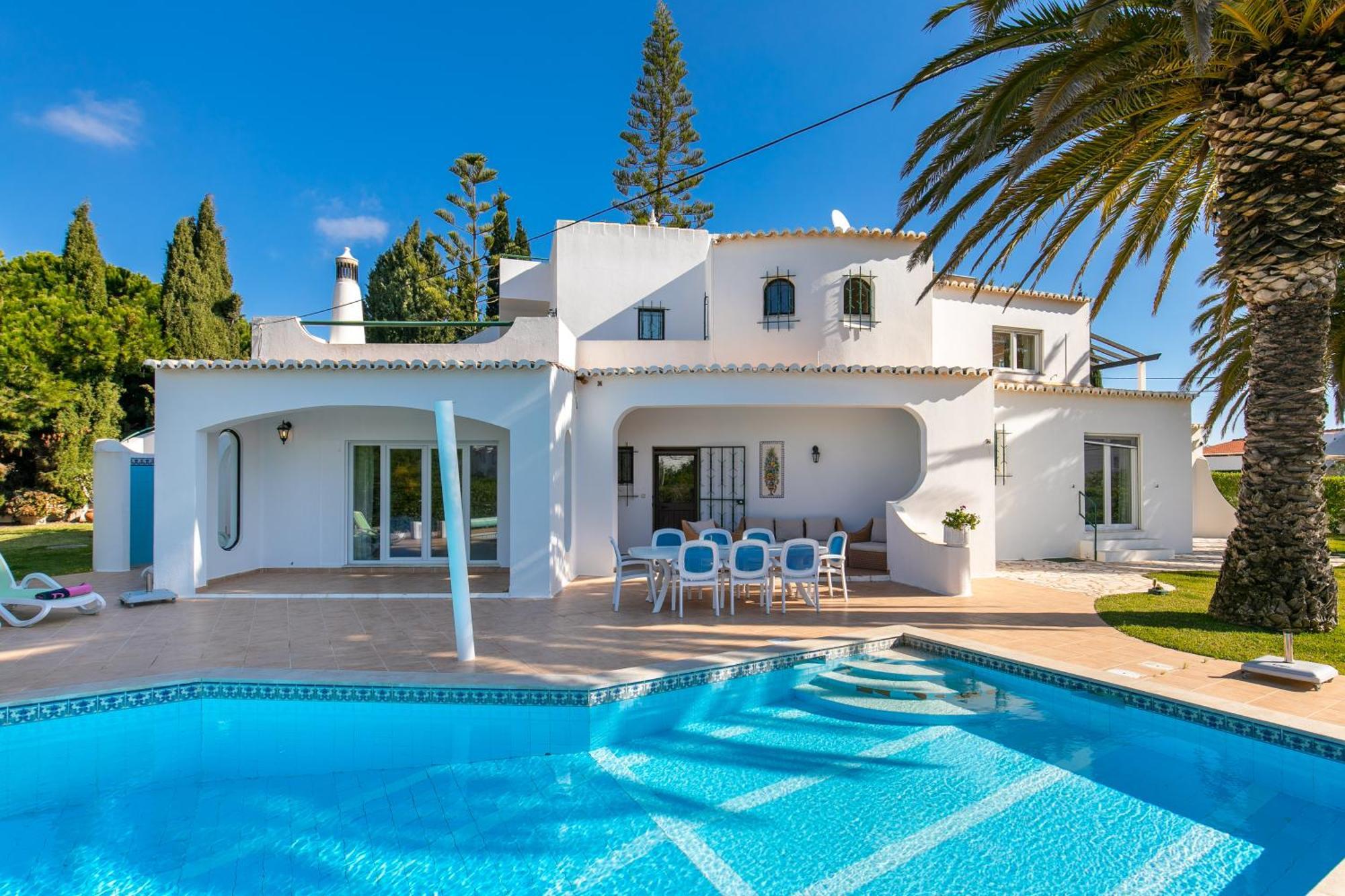 Villa Maria *