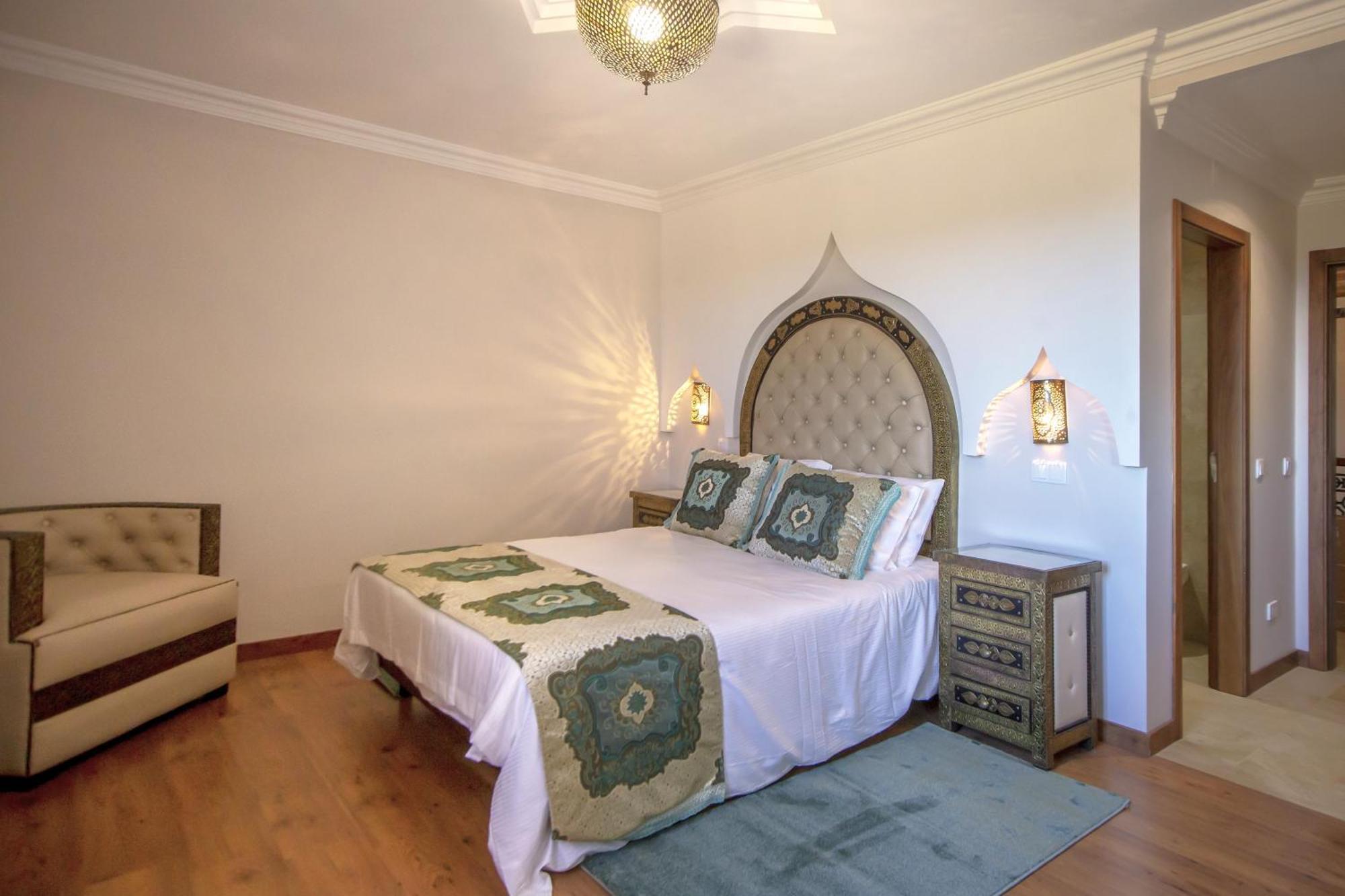 Al Karob Yoga Boutique Guia (Faro)