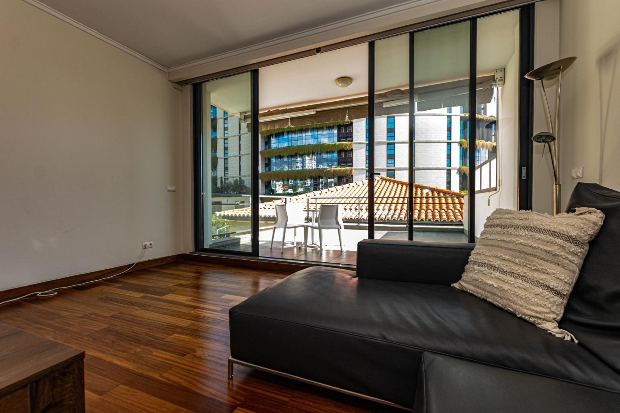Sunscape - 2 Bdr, Avenida Infante, Front Of Savoy Palace Funchal (Madeira)