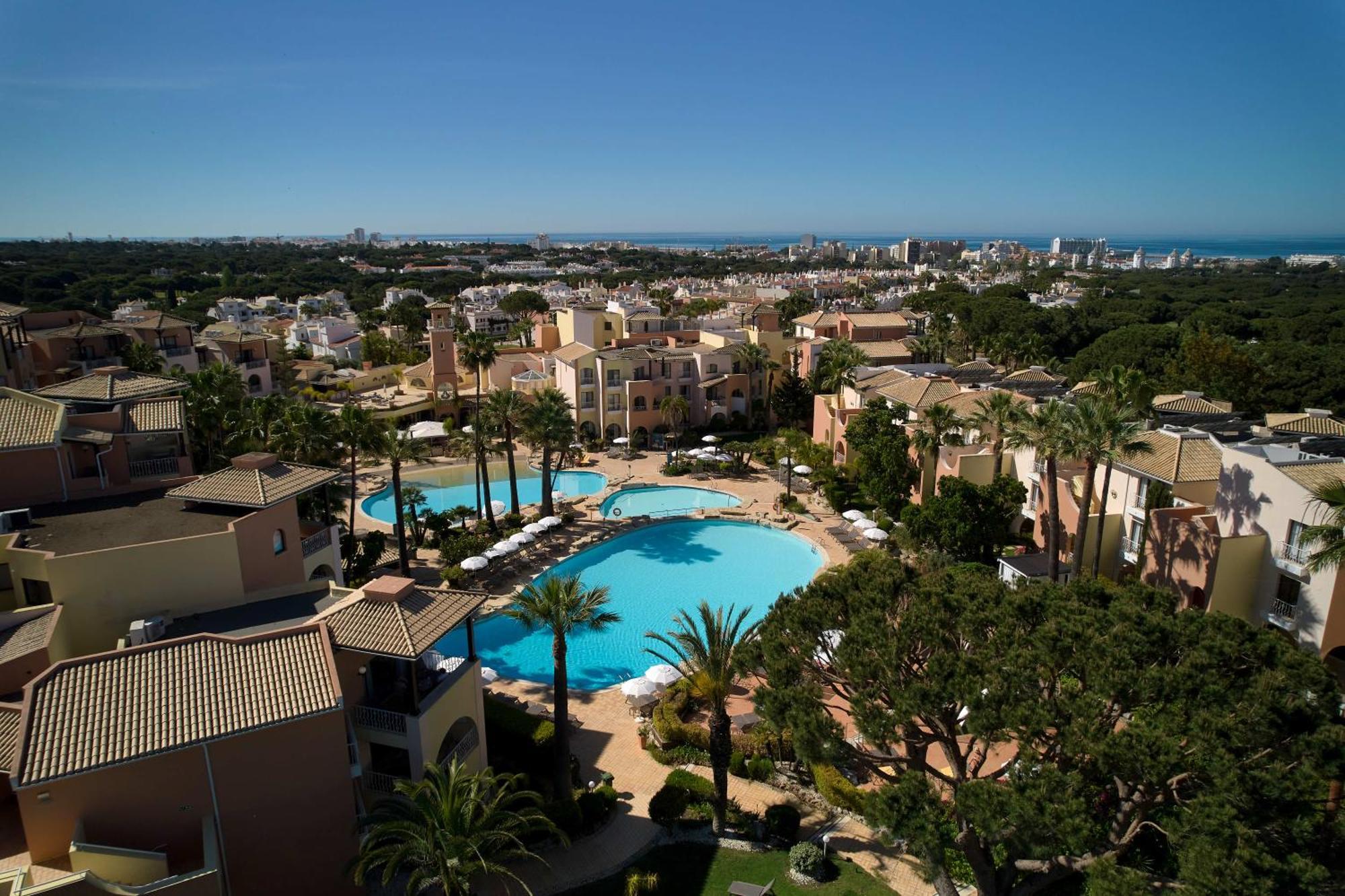 Four Seasons 4*