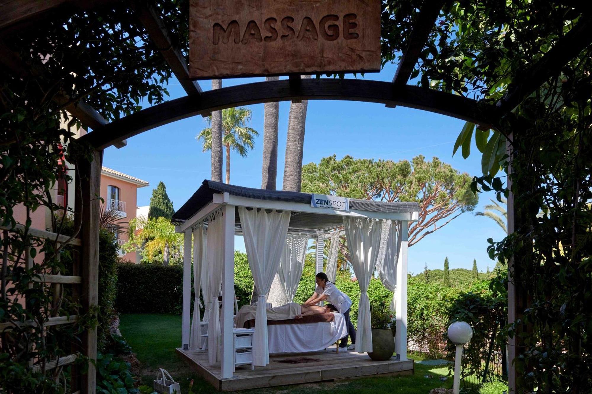 Four Seasons Resort