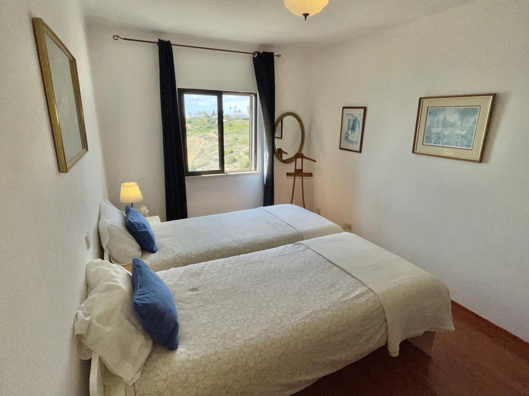 In Opposite Of Colina Sol 1108 Apartment *