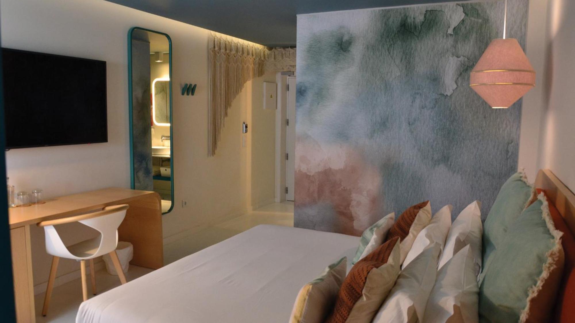 Indigo By Ihg (adults Only) 4*