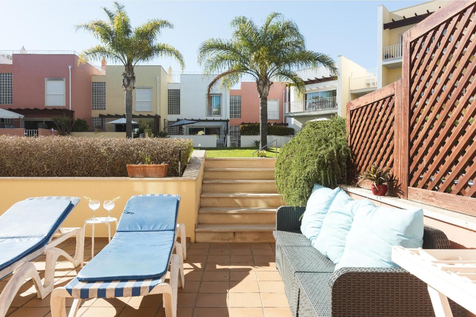 Old Village & Prestige Holiday park 3*