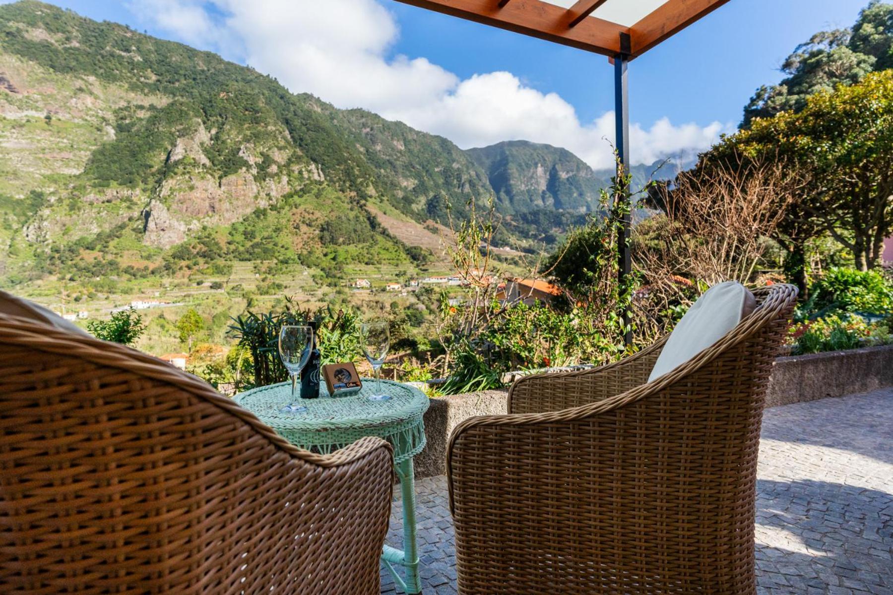 Madeira Surf Guest house