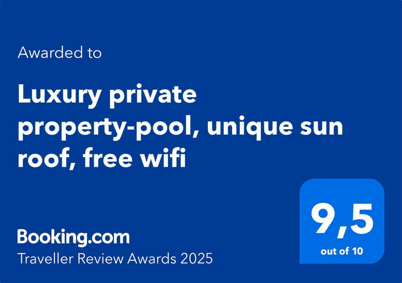 Luxury Private Property-pool, Unique Sun Roof, Free Wifi * Budens