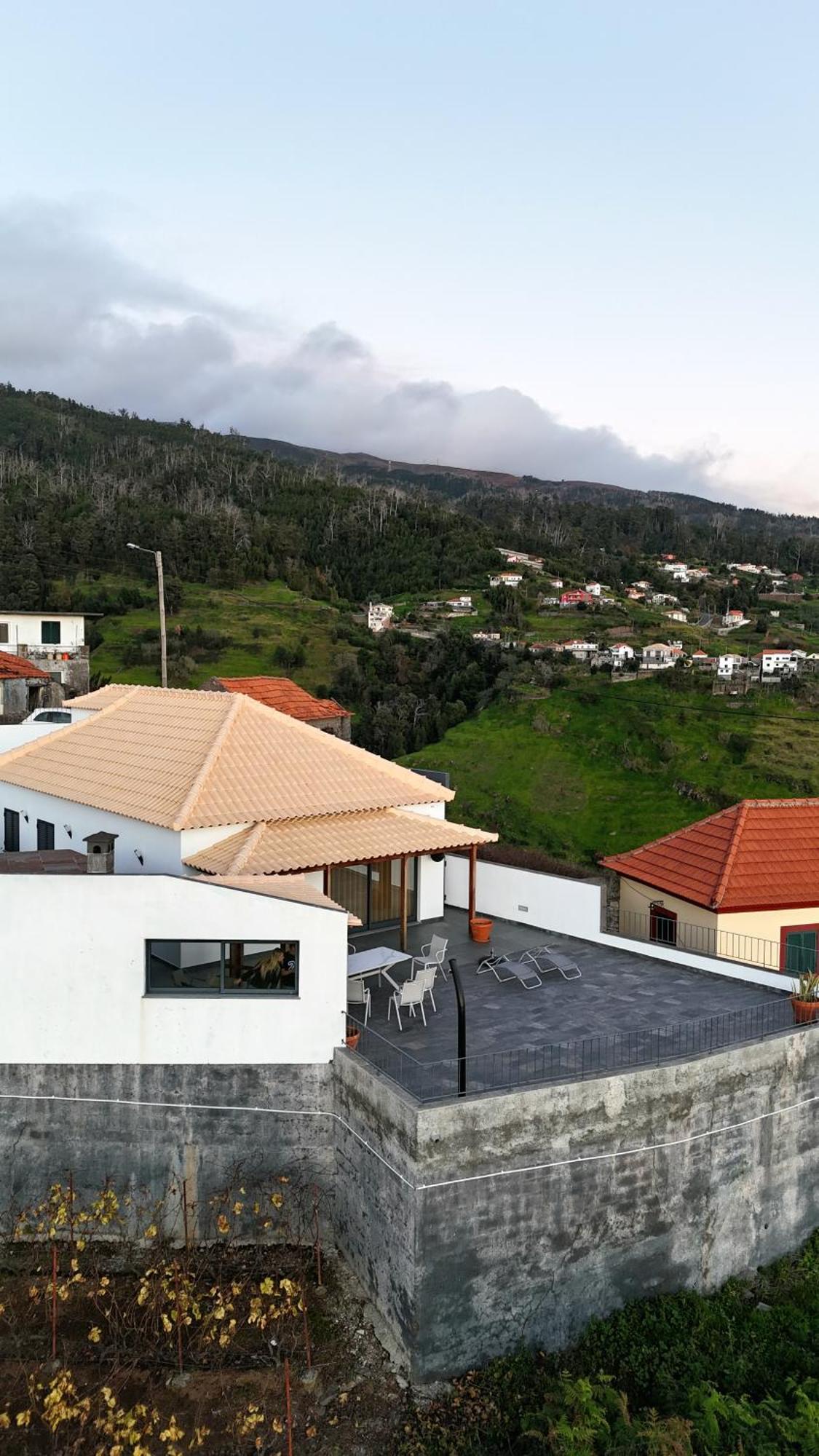 Villa Blue Horizon, Sea And Mountain View Estreito Da Calheta