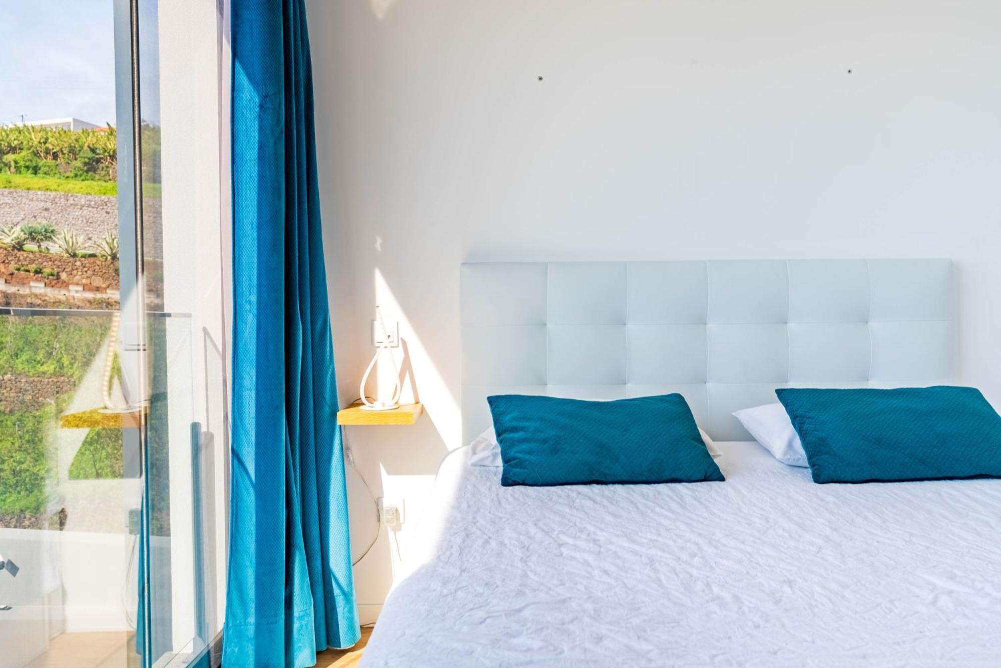 Casa Branca, Beautiful Sea View Apartment Estreito Da Calheta