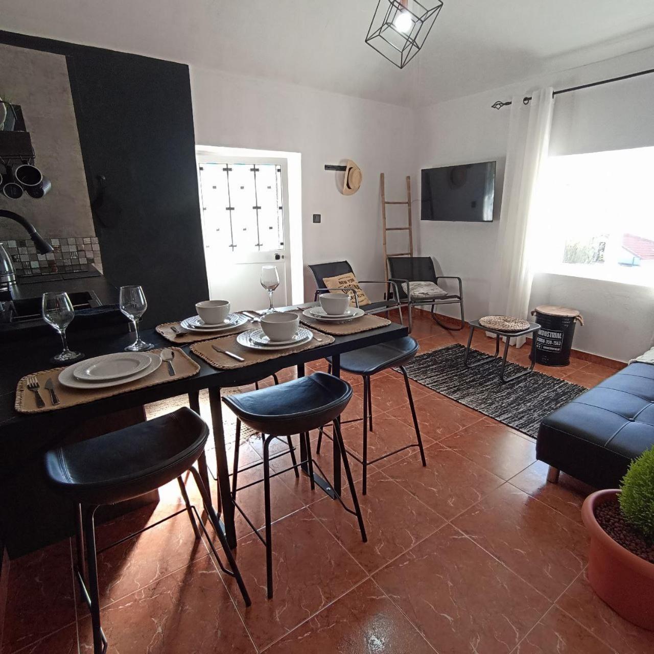 Holiday home Bougainvillea House
