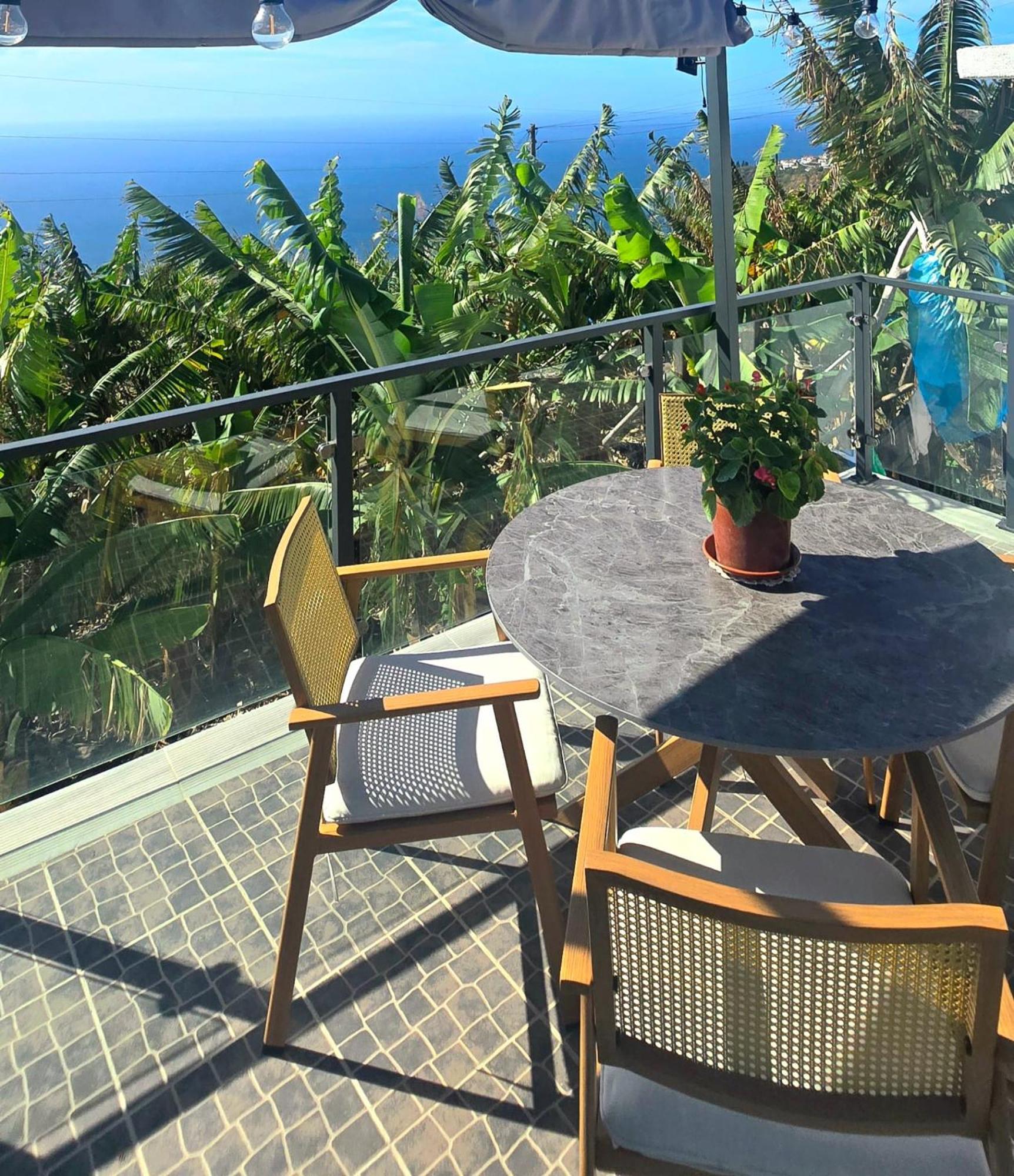 Isa's Pier View House