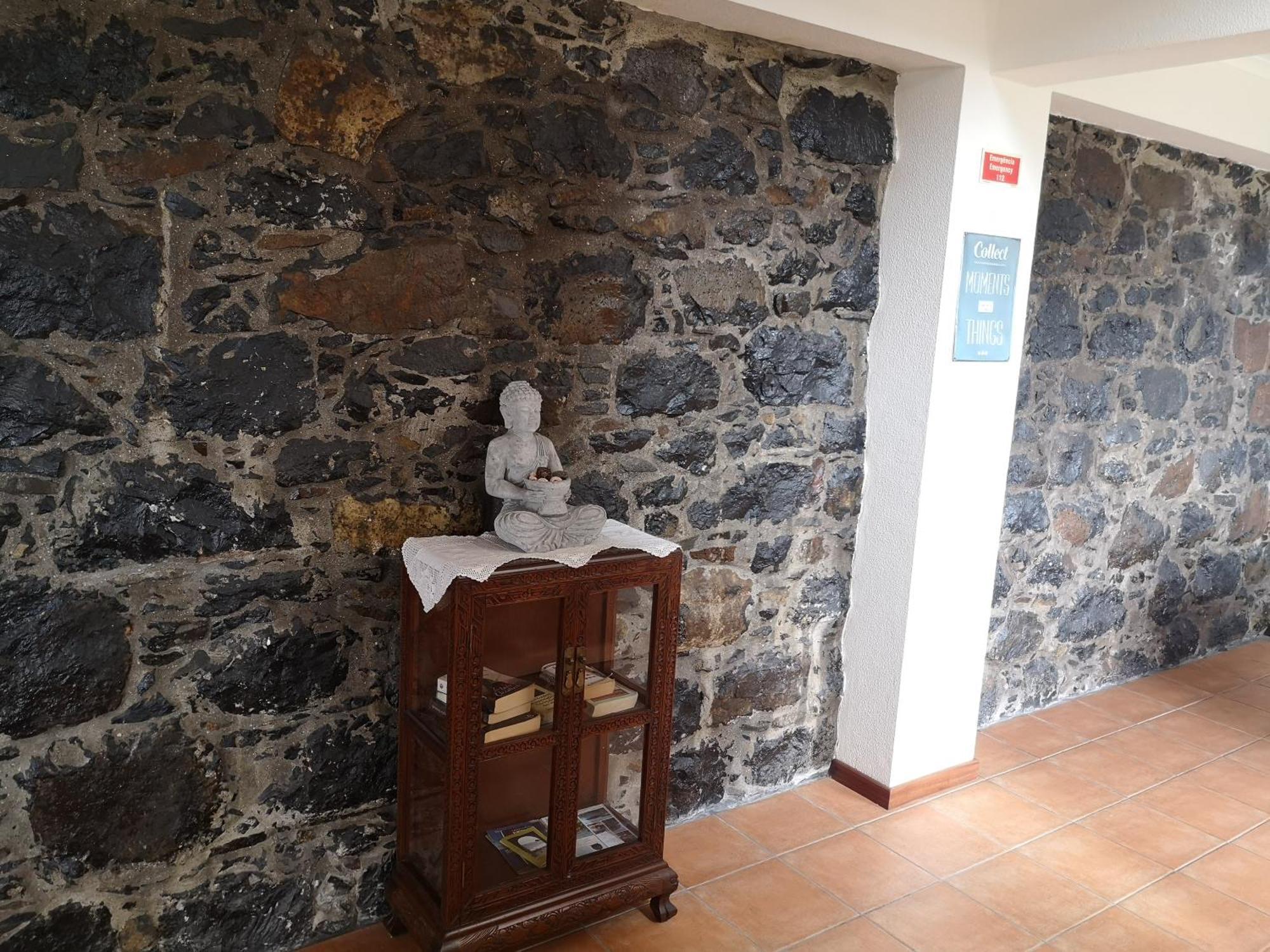 House In The Montain Casa Do Cabeco * Machico (Madeira)
