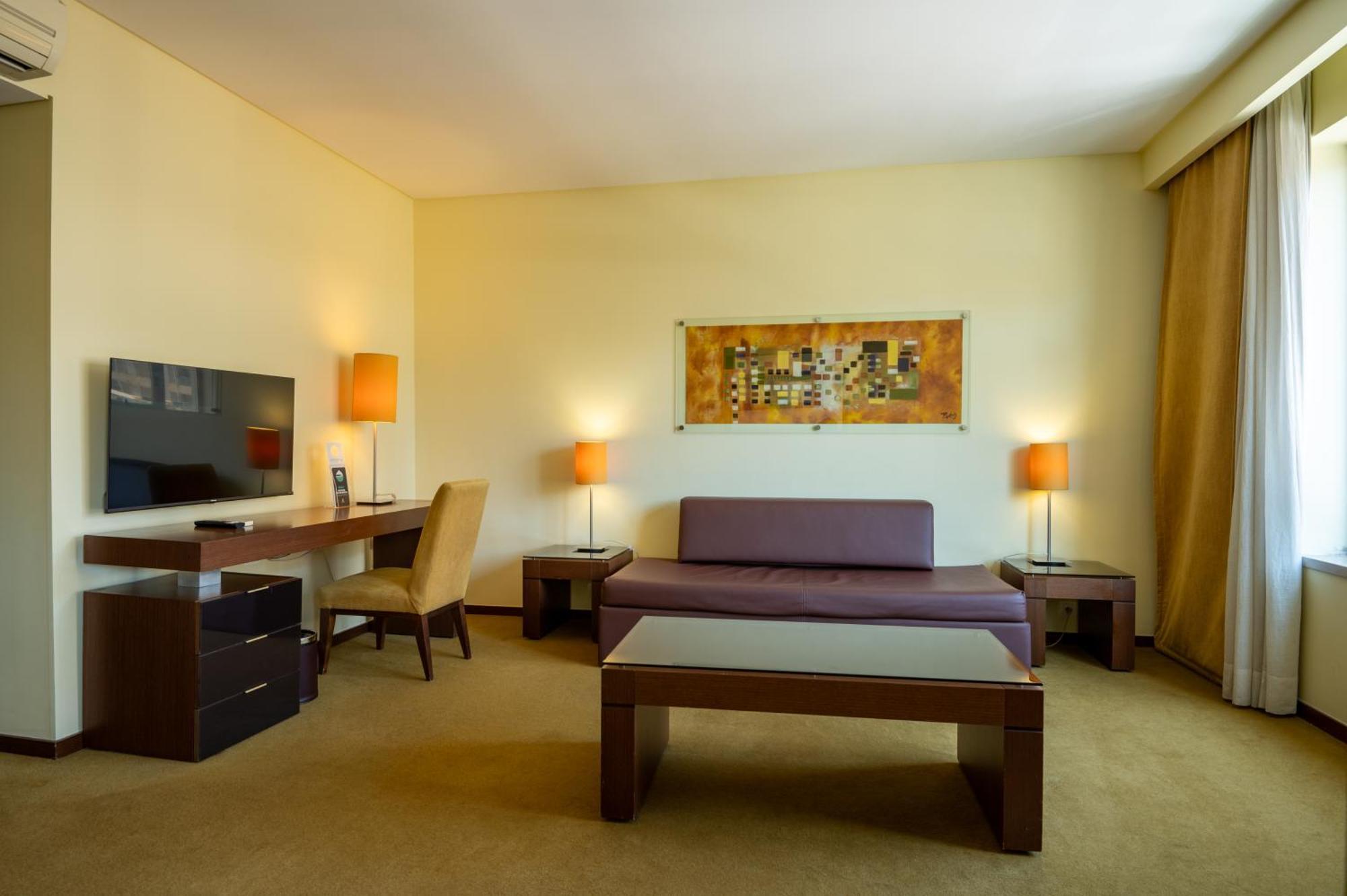 Gale Hotel 4*