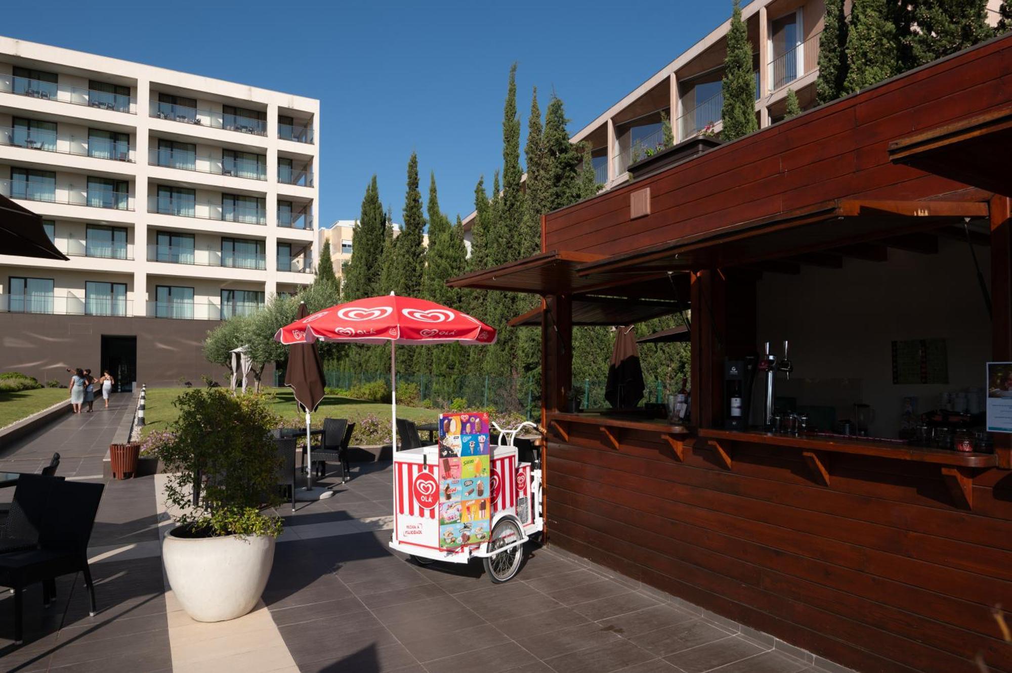 Gale Hotel