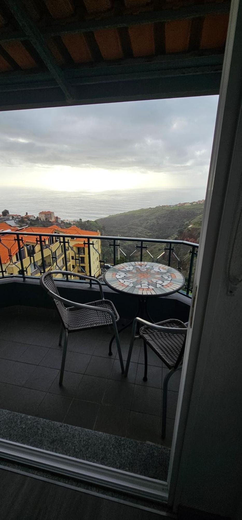 Sunset Star With Sea View Apartment