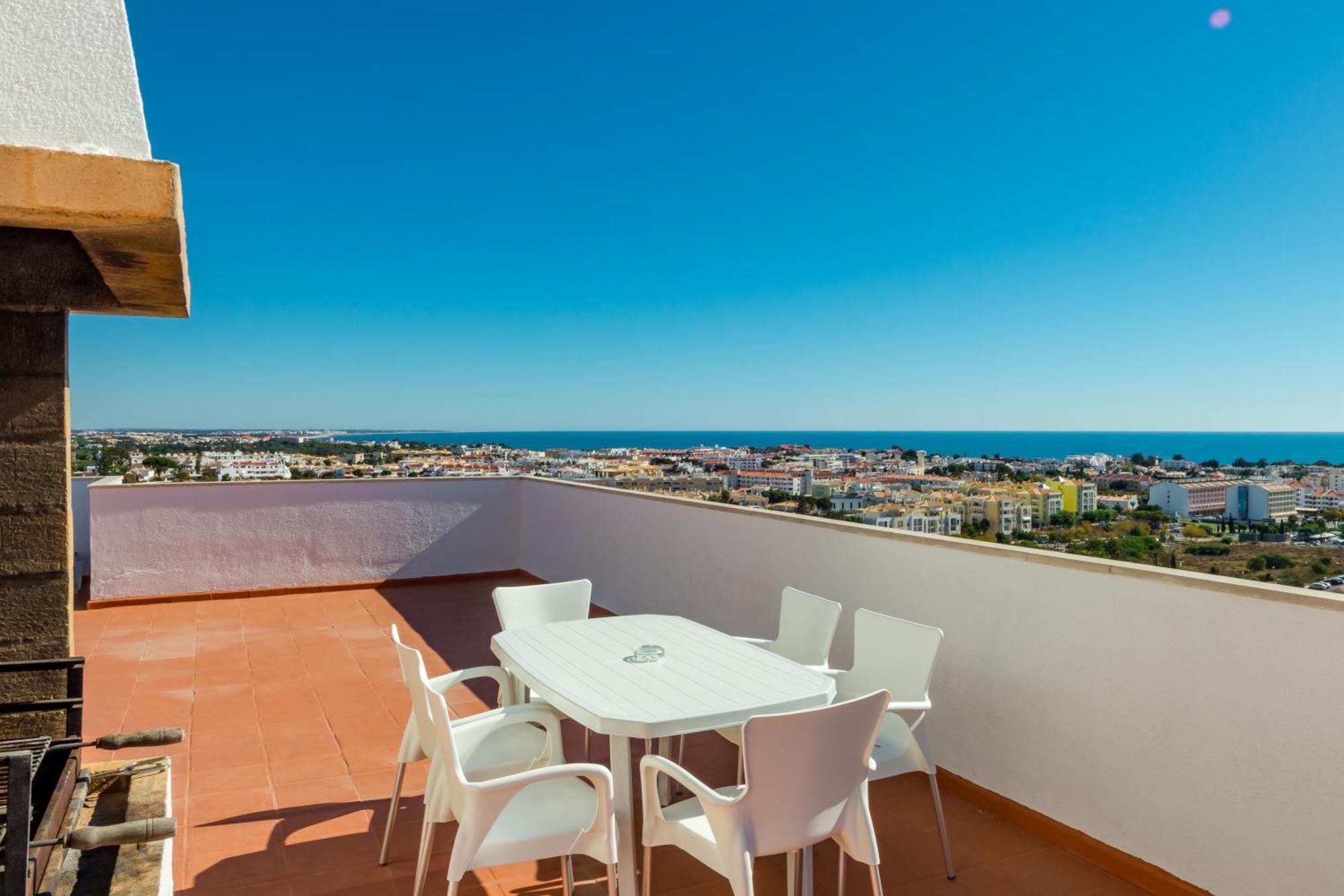 Aparthotel Janelas Do Mar Turisticos 3*