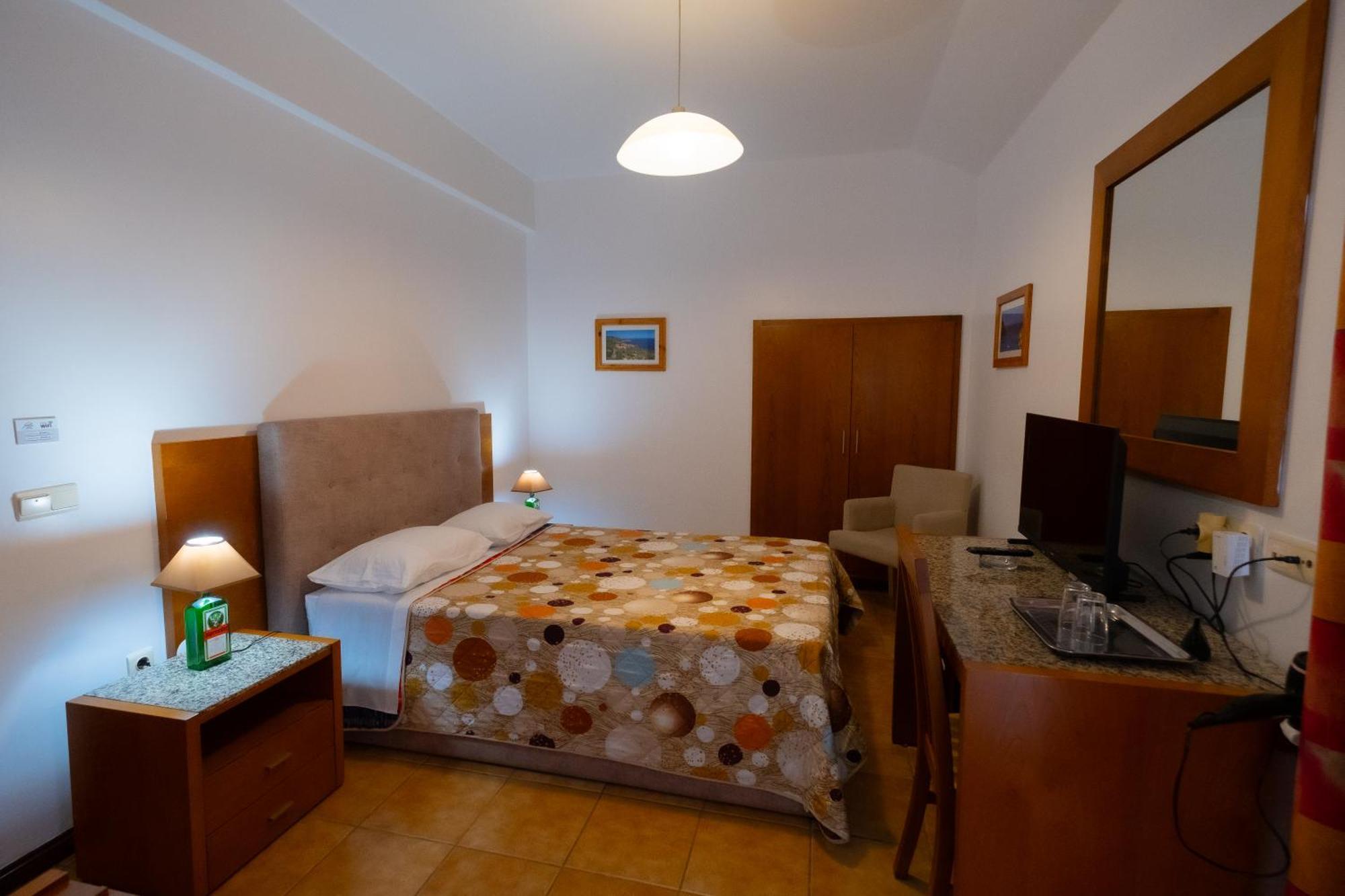Residencial Familia 3*