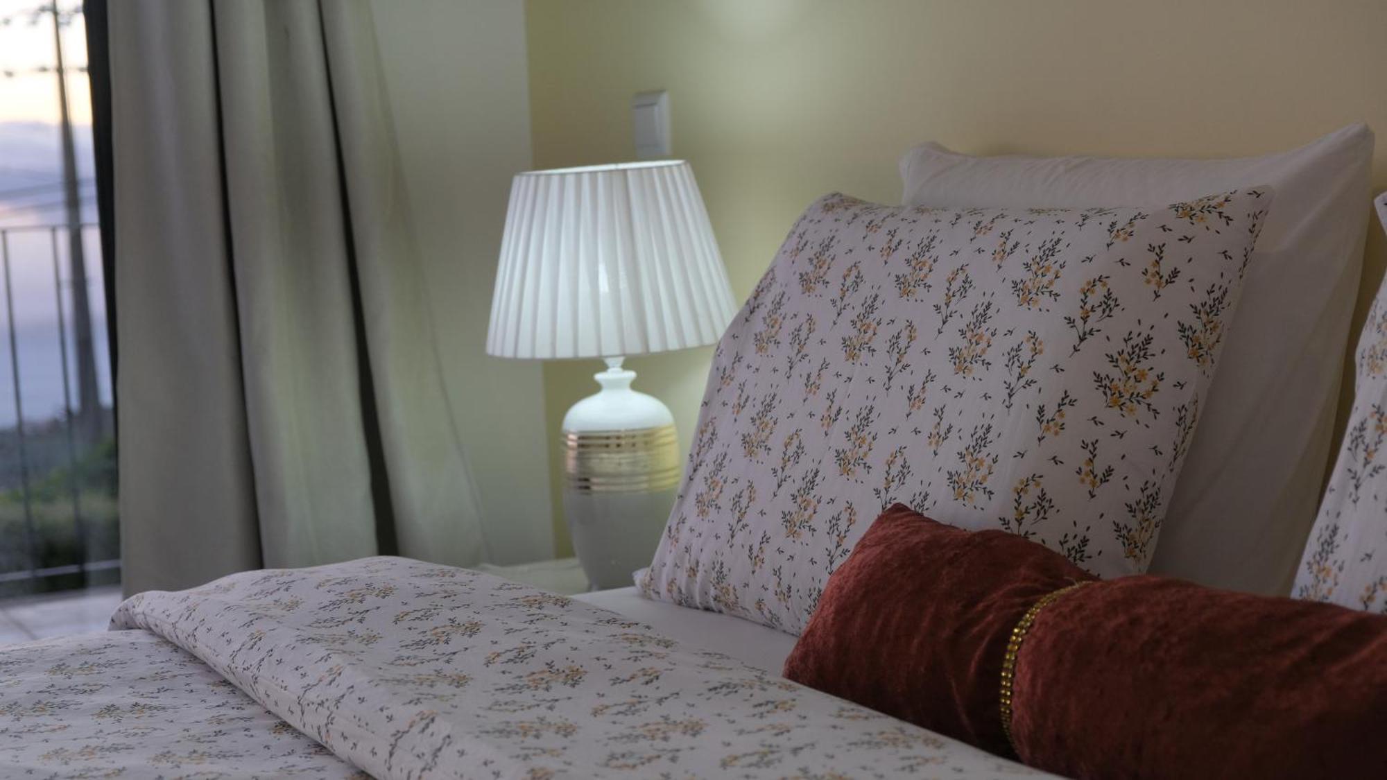 Casa Avos & Netas, Fantastic View, Near The Nature! * Arco da Calheta (Madeira)