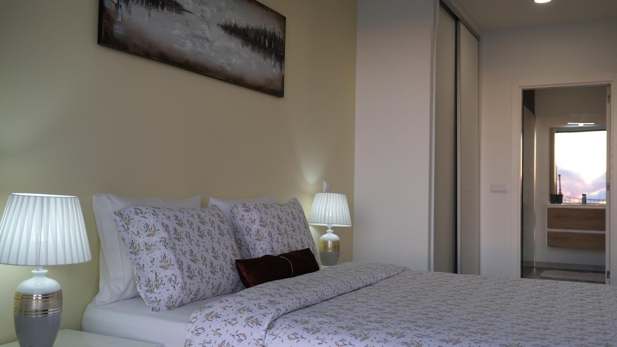 Casa Avos & Netas, Fantastic View, Near The Nature! * Arco da Calheta (Madeira)