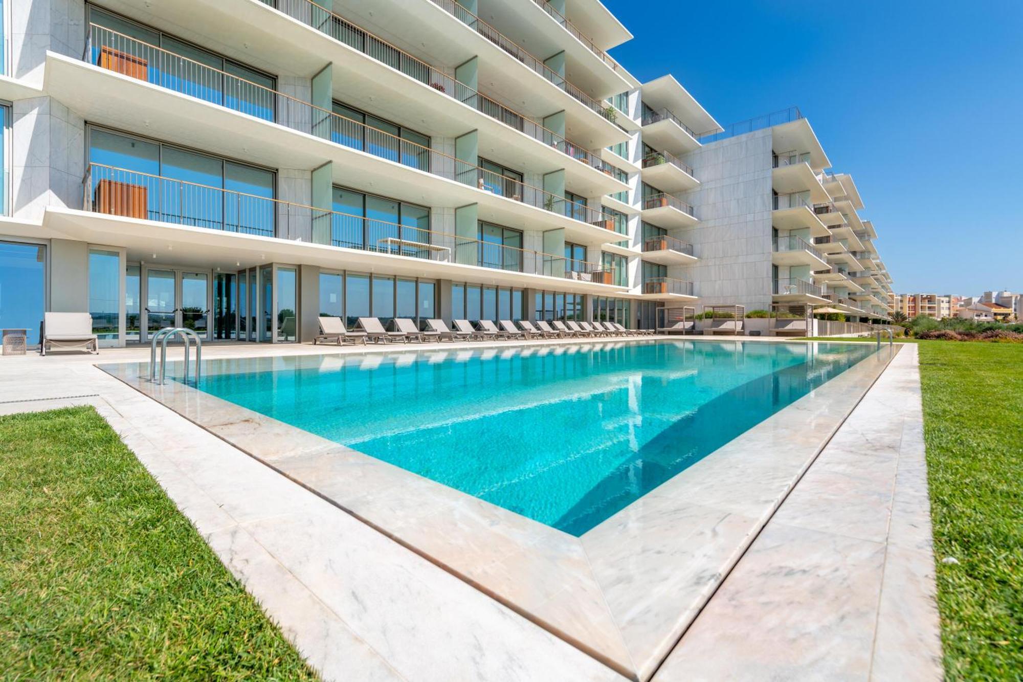 Blue Well Being Beachfront Pool And Raia - By Bedzy