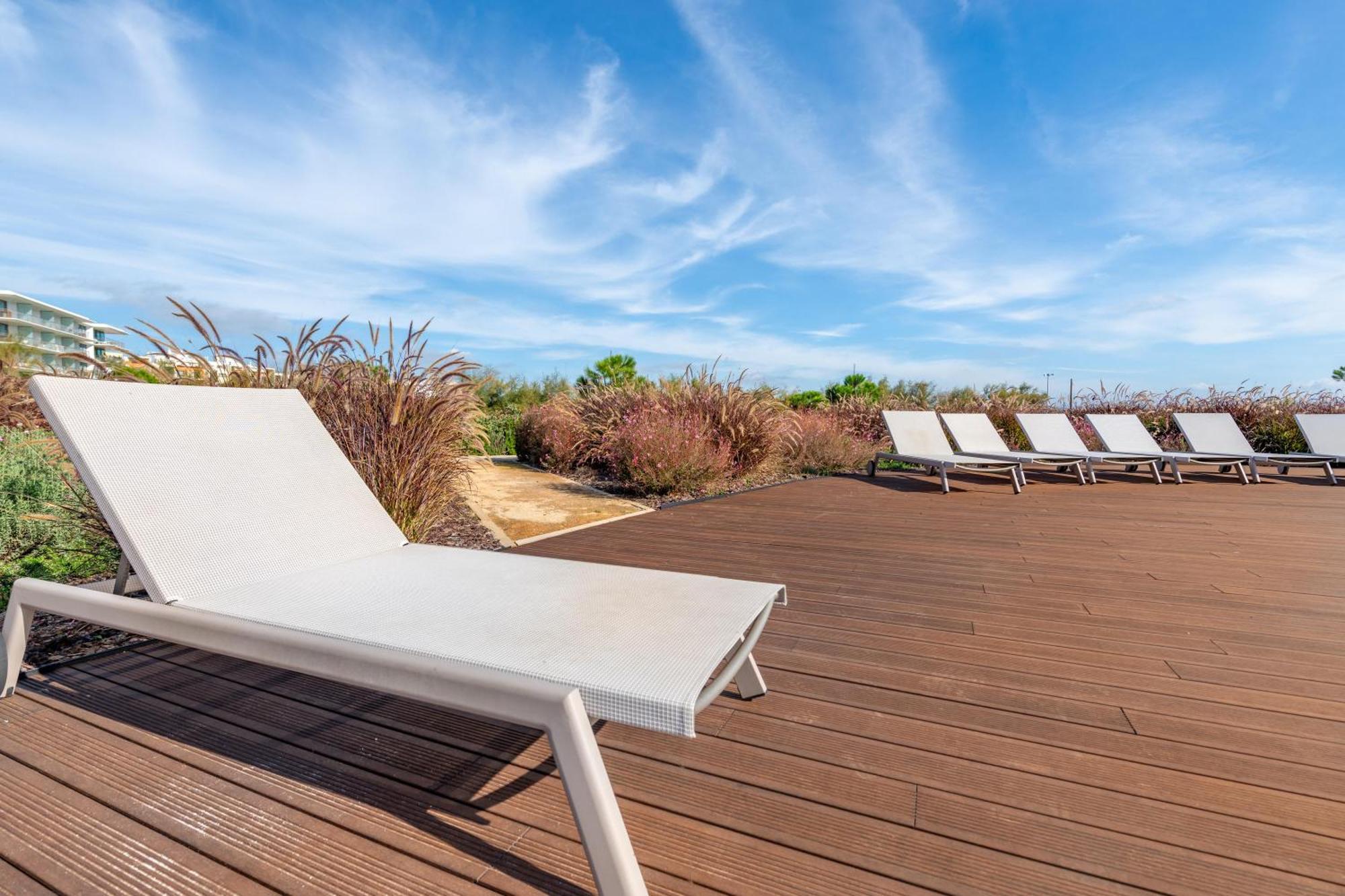 Blue Well Being Beachfront Pool And Raia - By Bedzy Apartment Armacao de Pera