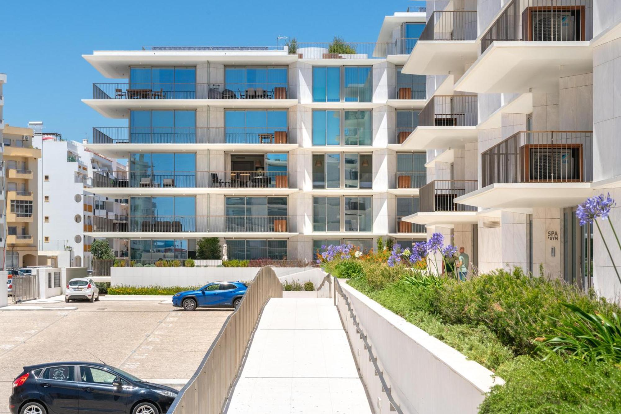 Apartment Blue Well Being Beachfront Pool And Raia - By Bedzy *