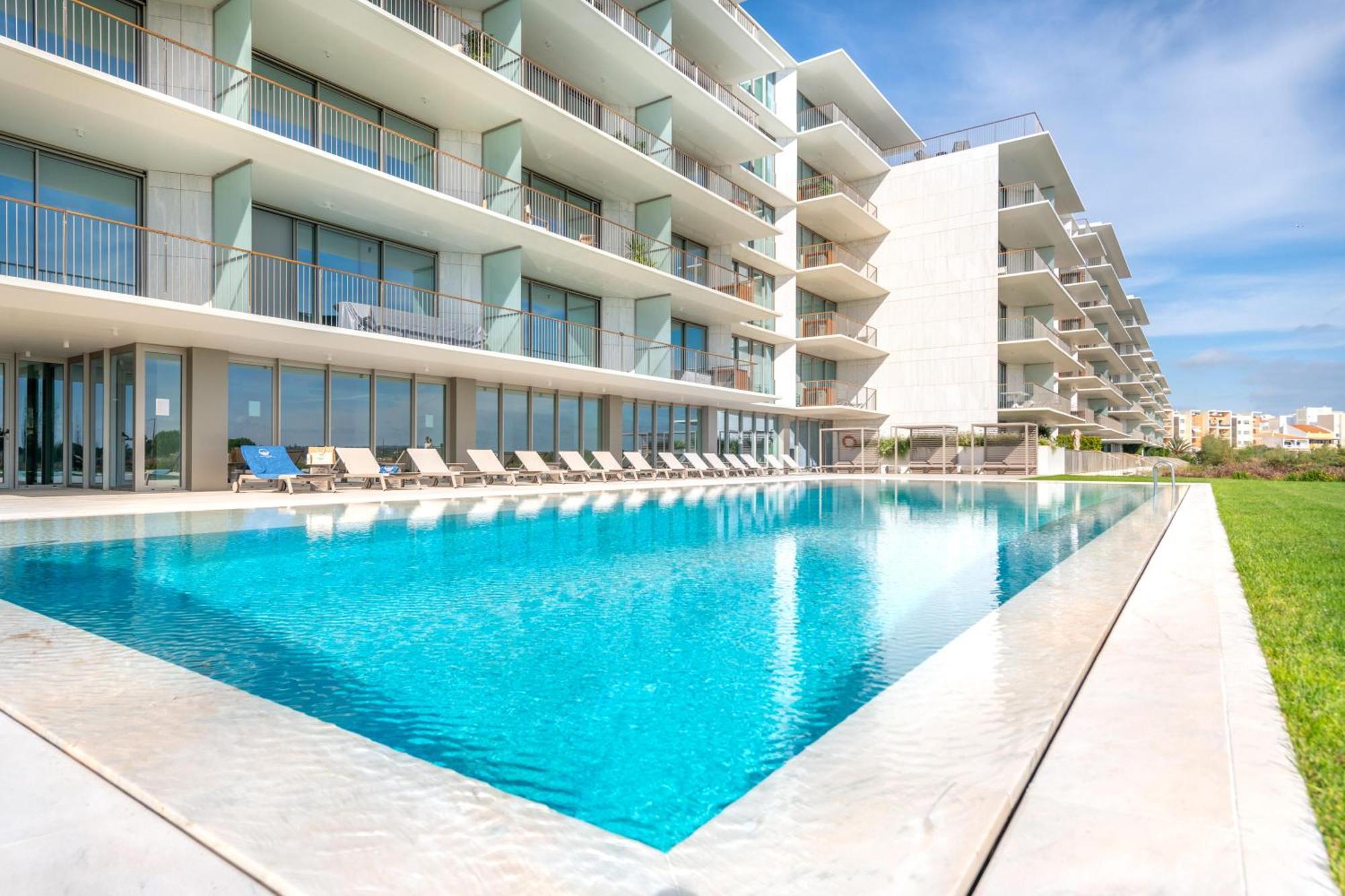 Blue Well Being Beachfront Pool And Raia - By Bedzy