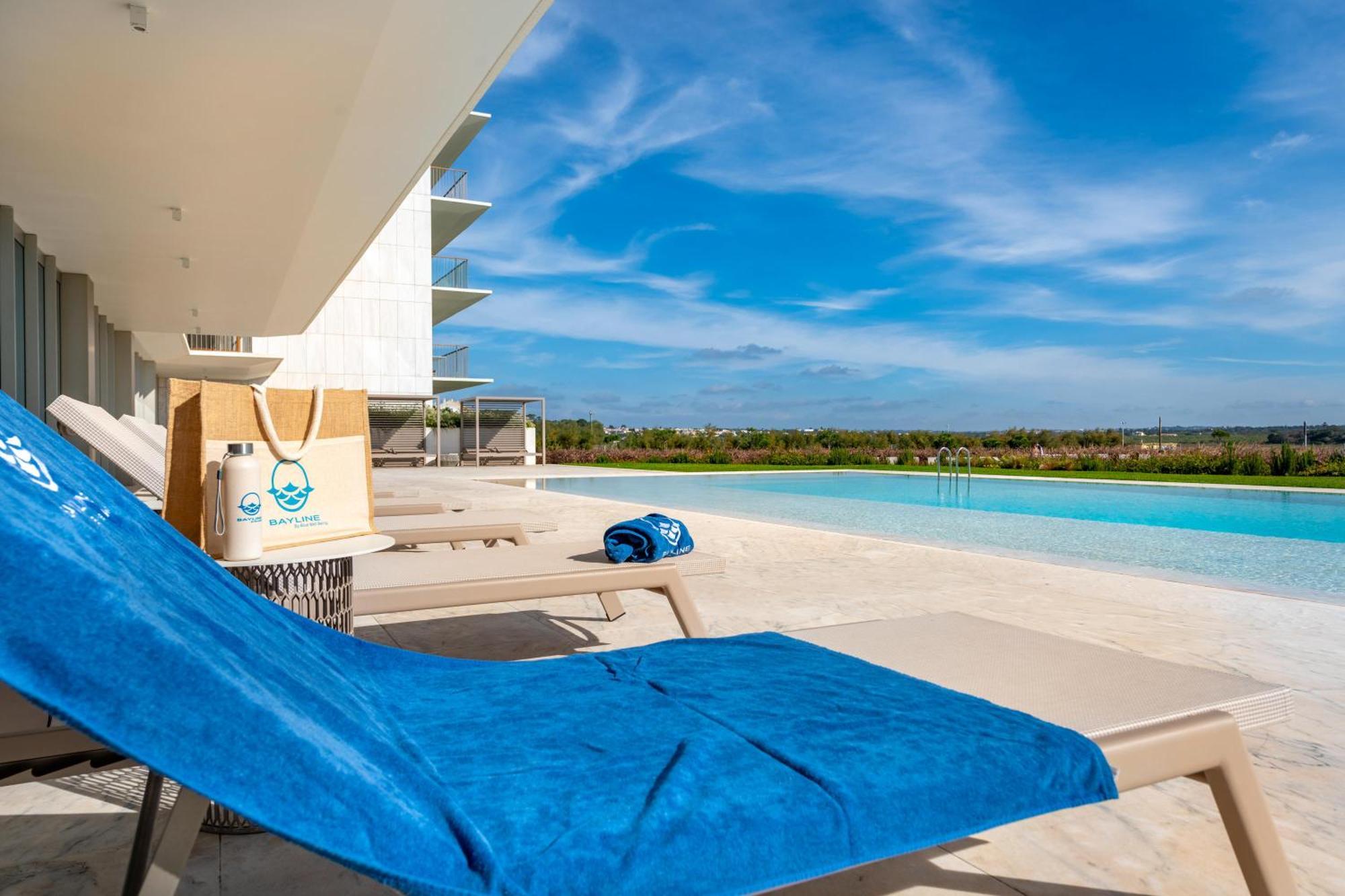 Blue Well Being Beachfront Pool And Raia - By Bedzy Apartment